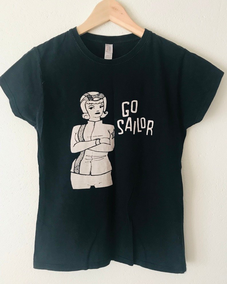 Svart band t-shirt Go Sailor indie pop storlek S-M