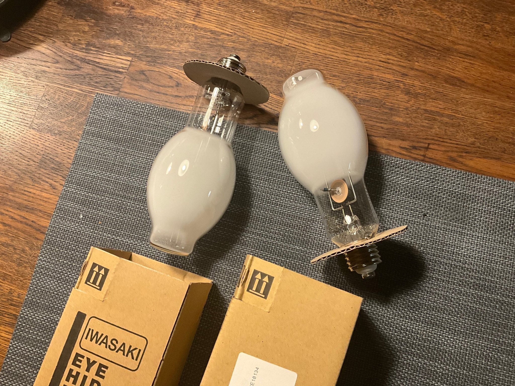 Iwasaki EYE HID LAMP | Köp på Tradera (718379290)