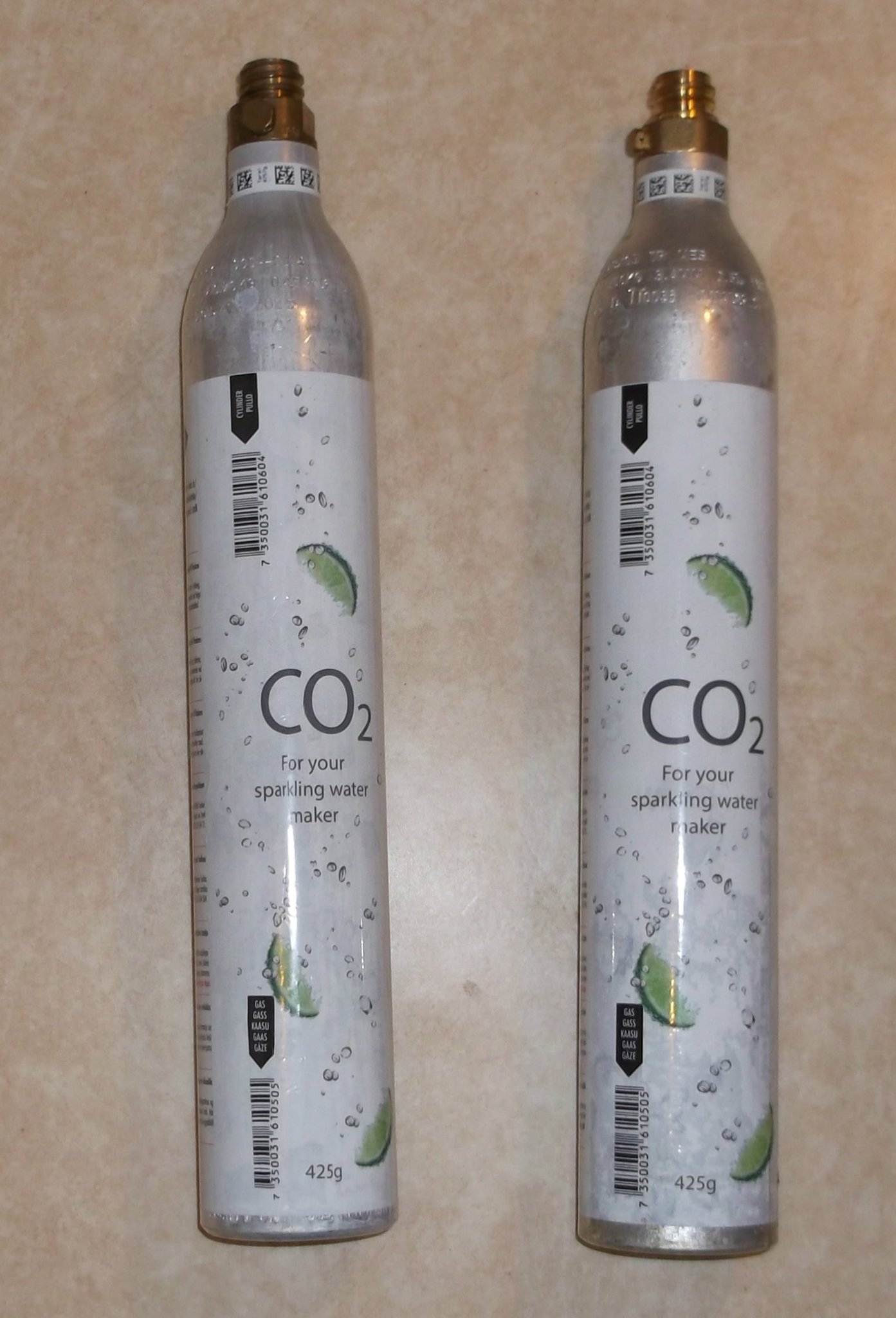 2 st Kolsyrepatron AGA 425 gram CO2 Kolsyra kol.. (409725786) ᐈ Köp på Tradera