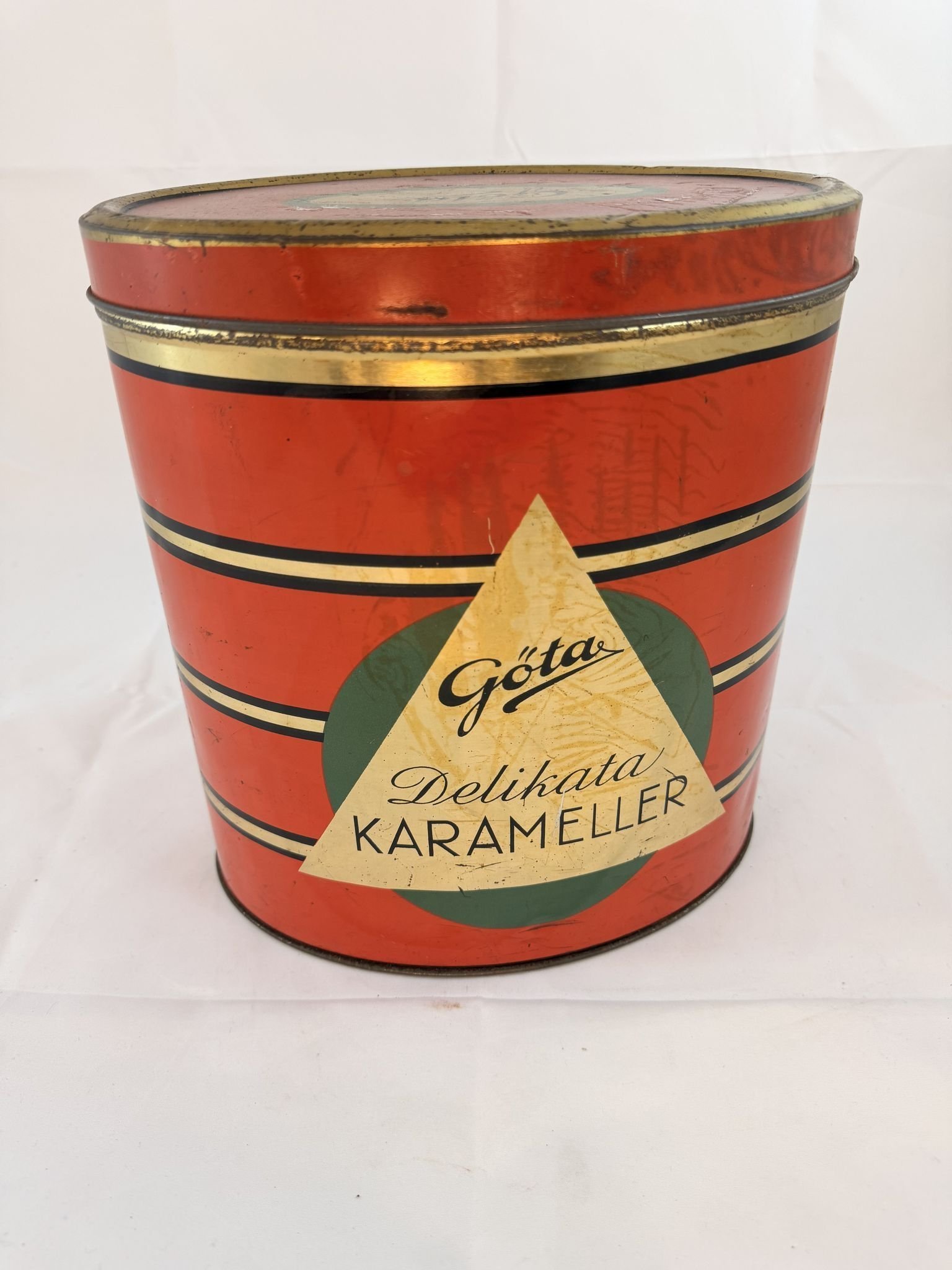 Nr34 ÄLDRE BURK LITOGRAFERAD BLECKPLÅT GÖTA DELIKATA KARAMELLER