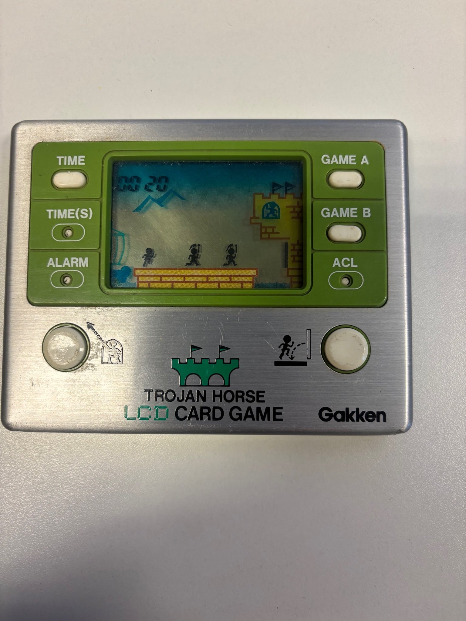 Gakken Trojan Horse LCD Card Game | Köp på Tradera (730165465)