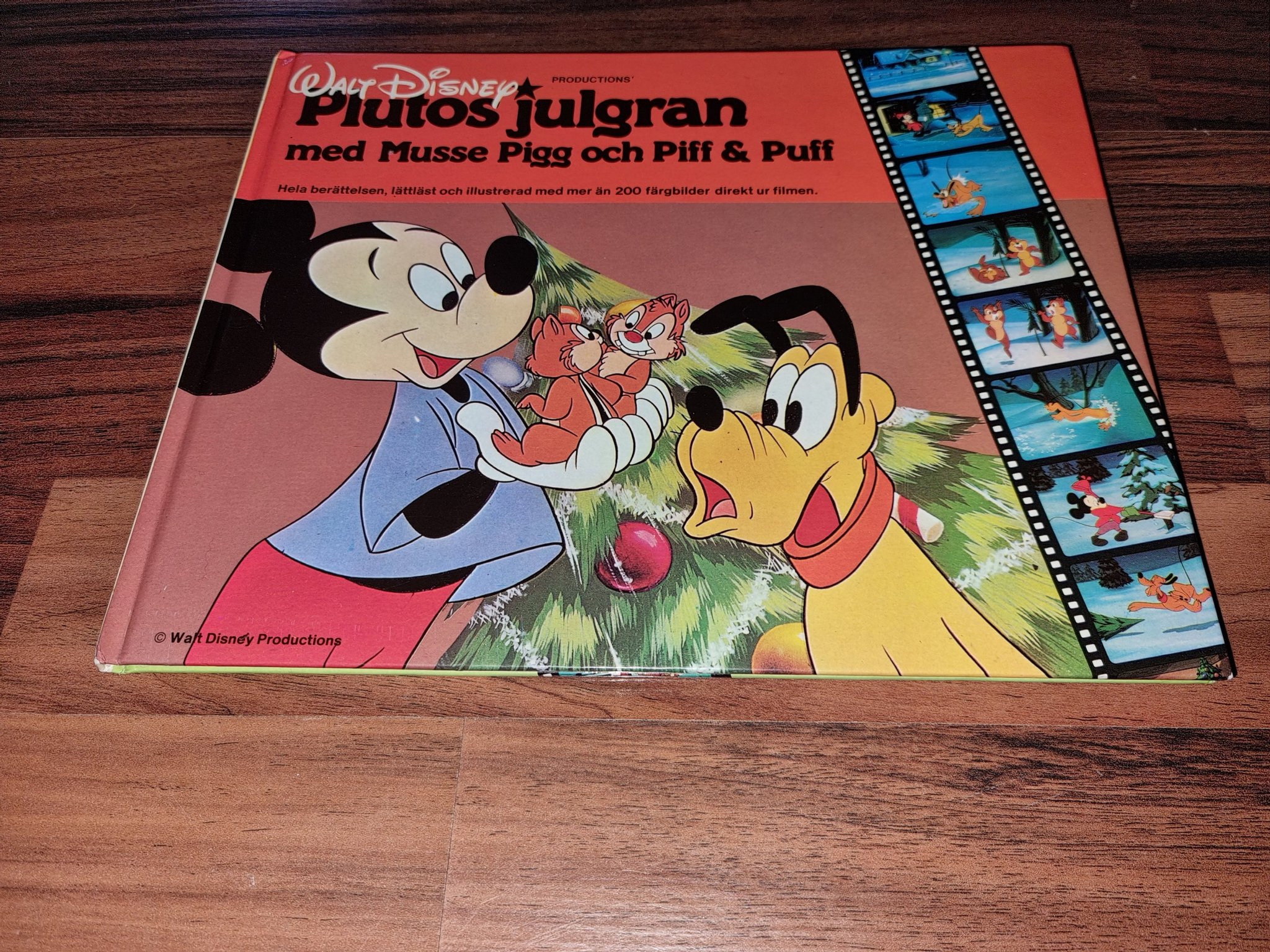 Walt Disney Plutos julgran med Musse Pigg och P.. Köp på Tradera