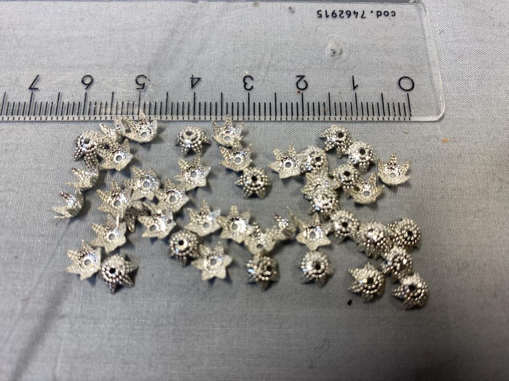 Pärlhattar 44st ca 6 mm
