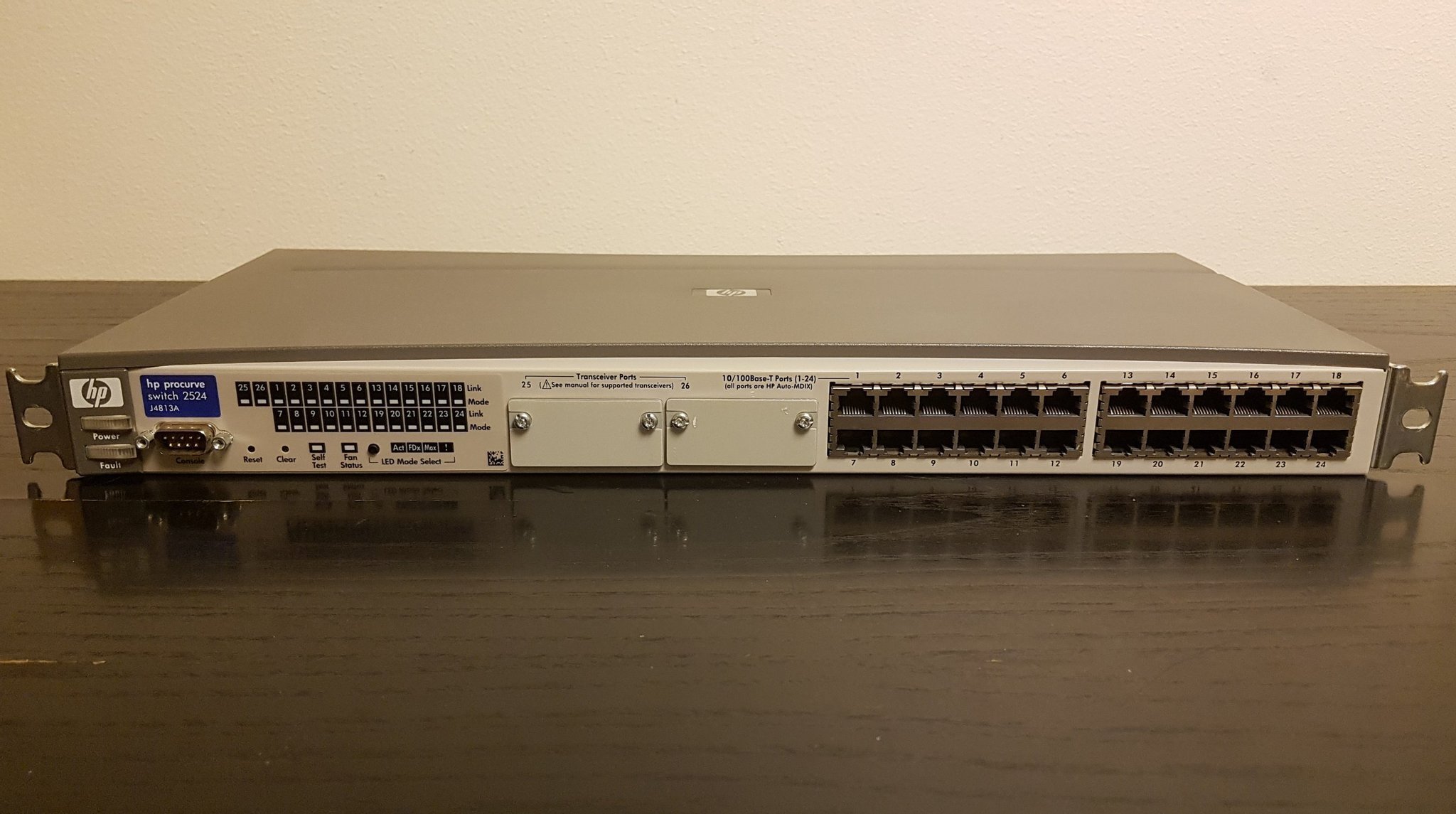 HP Procurve 2524 Switch | Köp på Tradera (593605815)