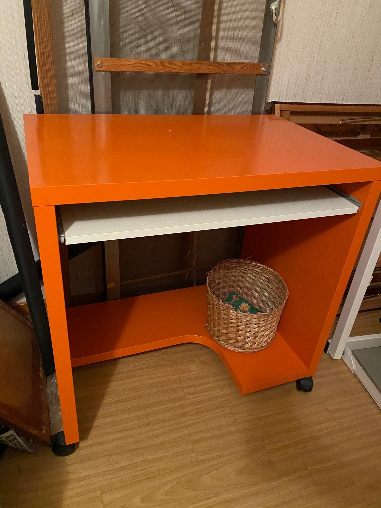 Retro Orange skrivbord / datorbord Ikea (449464256) ᐈ Köp på Tradera