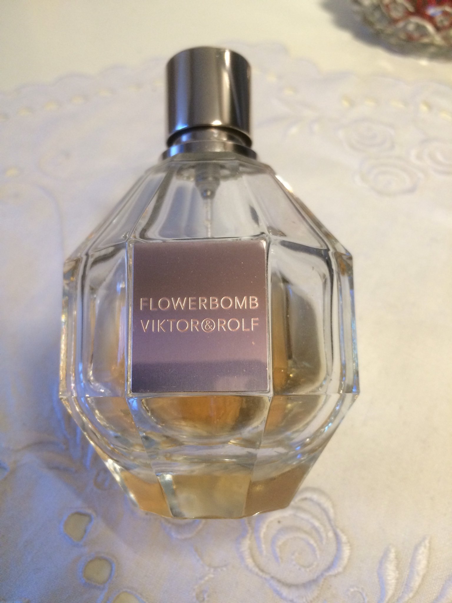 Eau de parfum Victor & Rolf Flowerbomb stora flaskan Eau de parfum Victor & Rolf Flowerbomb stora flaskan