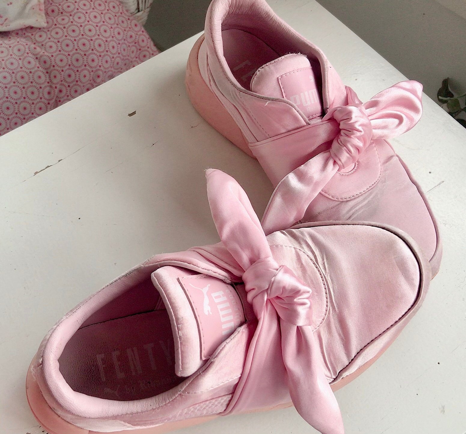 Puma Fenty Rihanna Päls Fur tofflor stl. 37 Puma Fenty Rihanna Päls Fur tofflor stl. 37