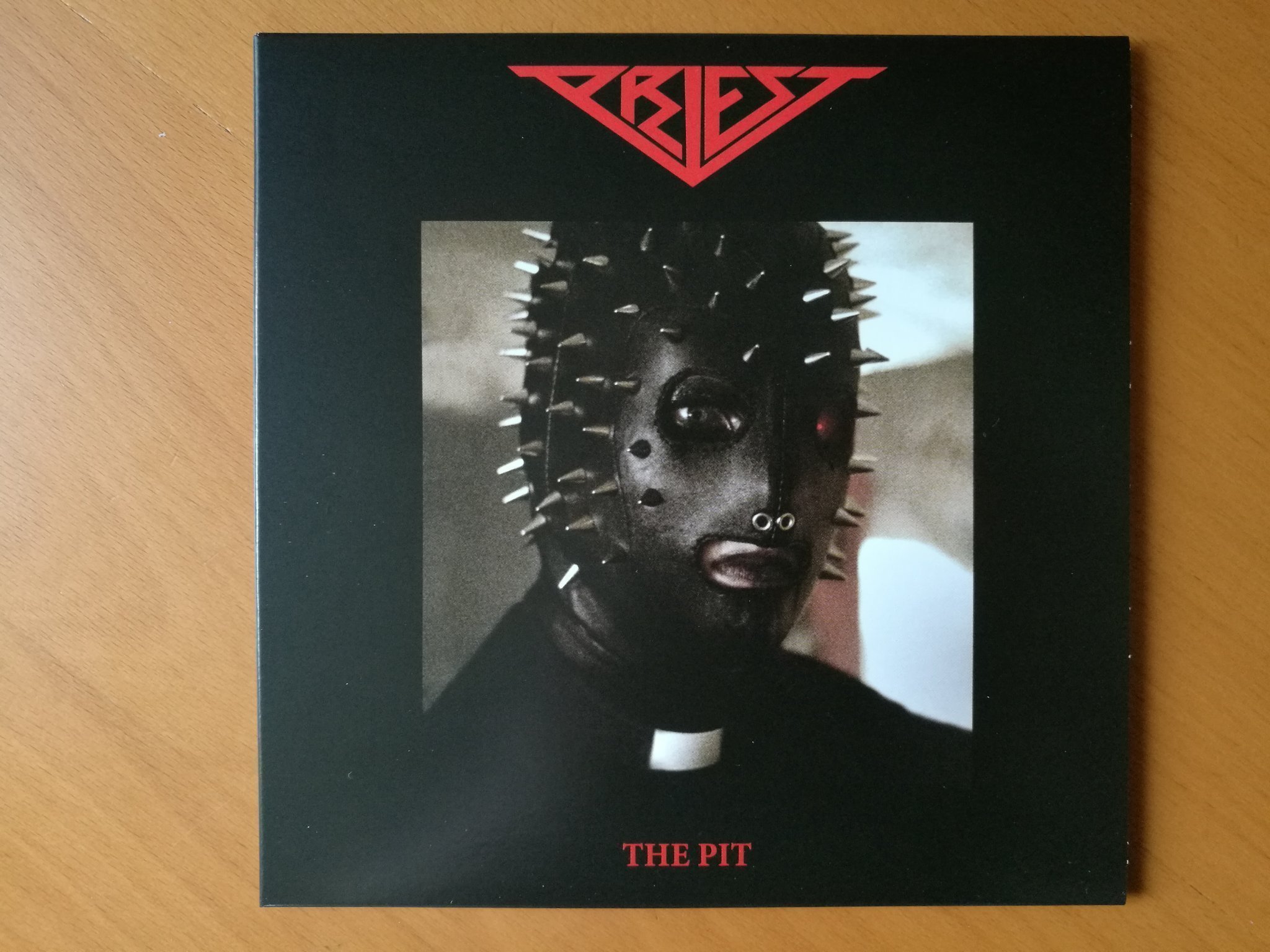 Priest - The Pit 7" w/patch (Ghost)