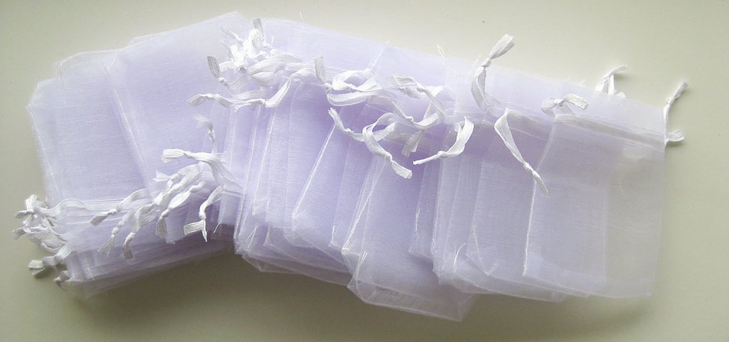 Vackra organzapåsar i vitt 50 stycken 5x7 cm