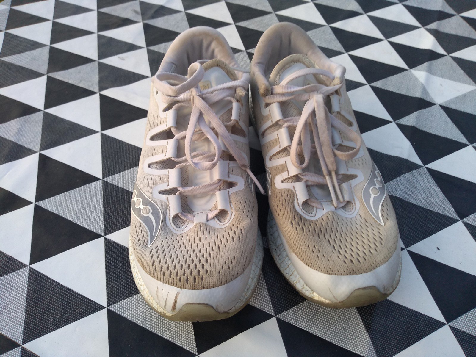 saucony freedom iso 41