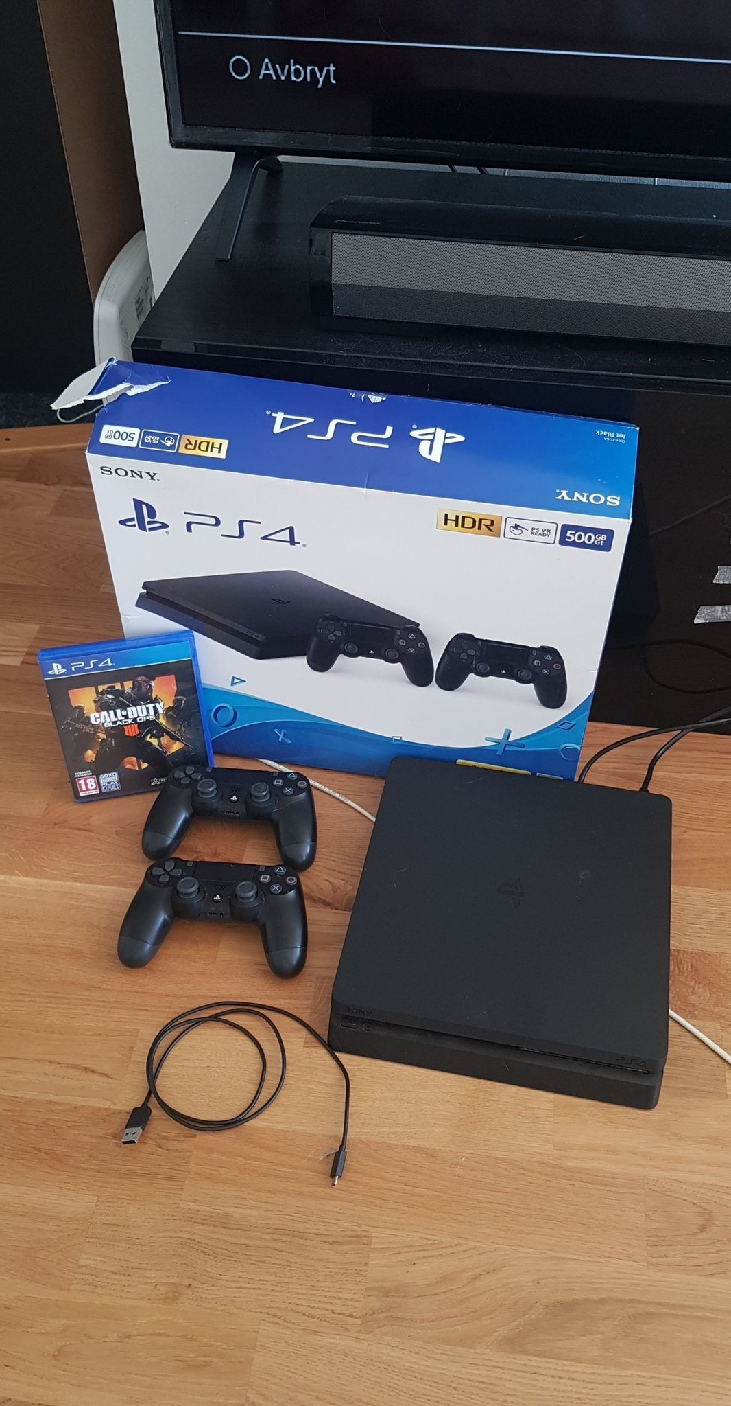 PlayStation 4 slim 500 gb (404798402) ᐈ Köp på Tradera