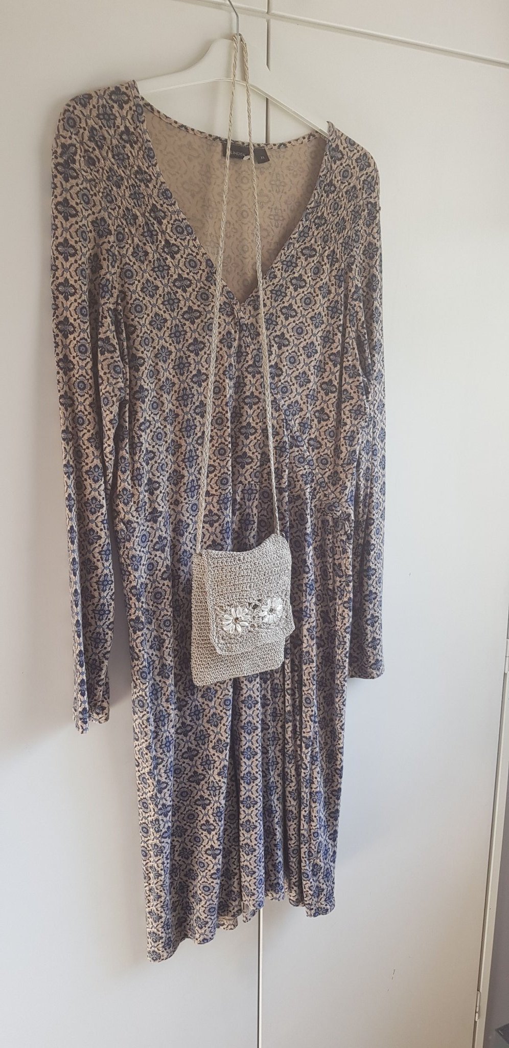 klänning XL väska på köpet