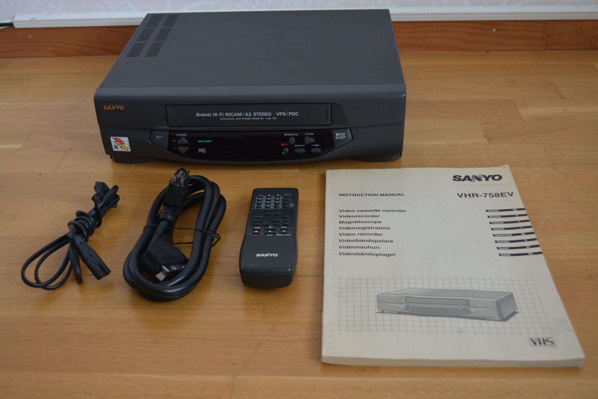 SANYO VHS video/recorder med fjärrkontroll oc.. (344767005) ᐈ Köp på