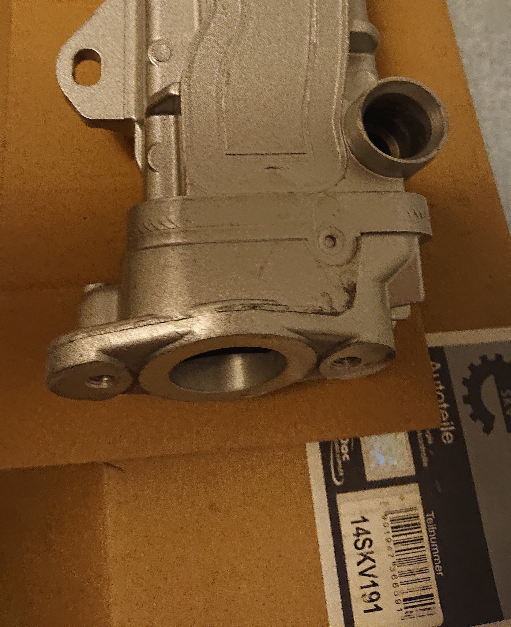 Se produkter som liknar EGR kylare, avgasåterföring. .. på Tradera