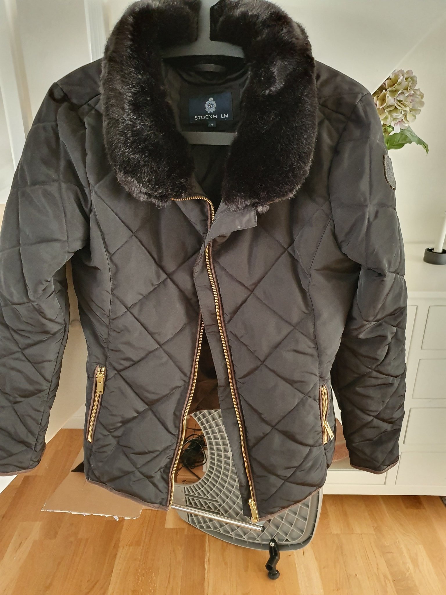 Höst vår eller vinterjacka från MQ stockhlm. St.. (370963364 Höst vår eller vinterjacka från MQ stockhlm. St.. (370963364