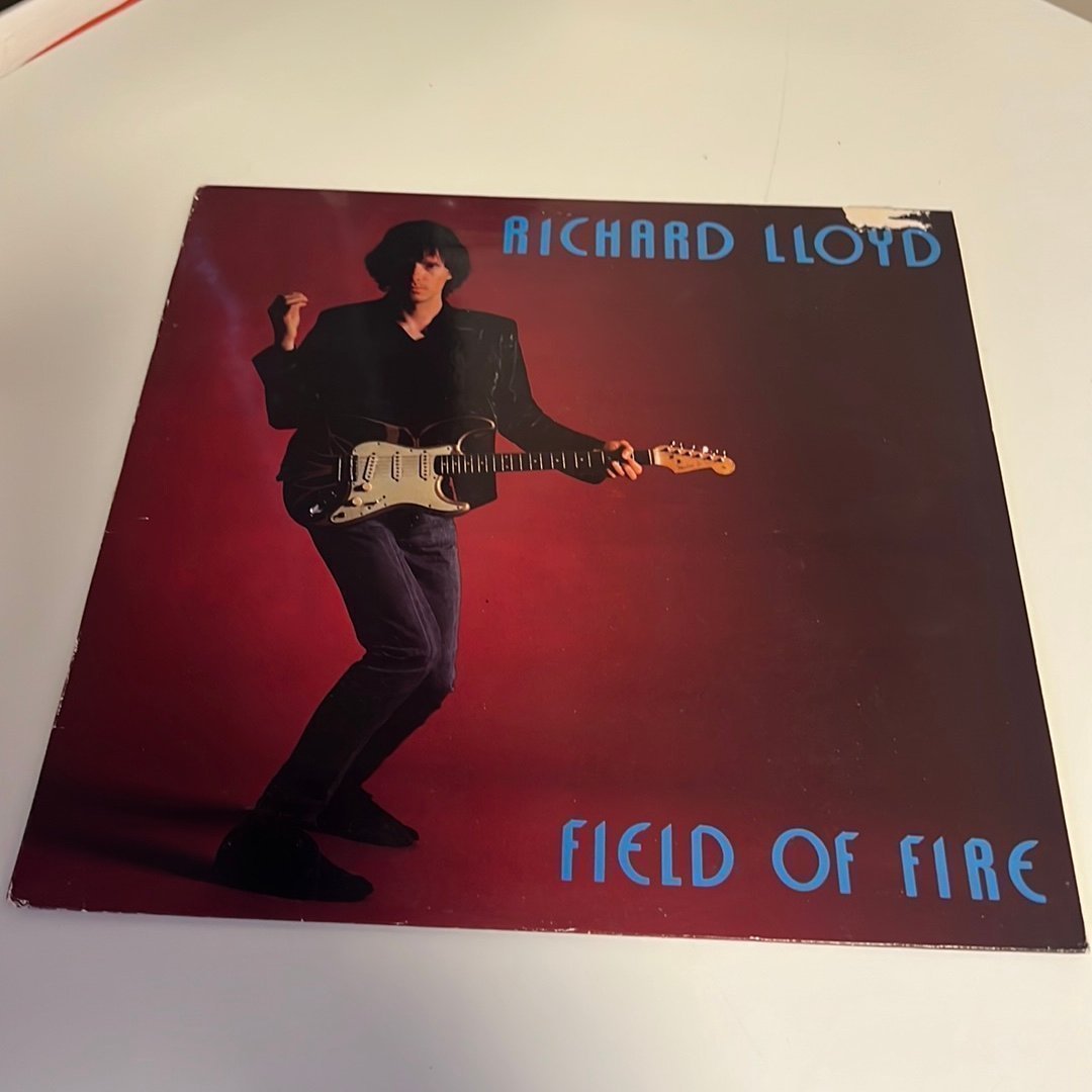 Se produkter som liknar Richard Lloyd - Field of Fire.. på Tradera