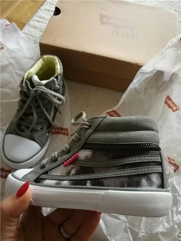 Levis barnskor st 28 helt nya (356552894) ᐈ Köp på Tradera Levis barnskor st 28 helt nya (356552894) ᐈ Köp på Tradera