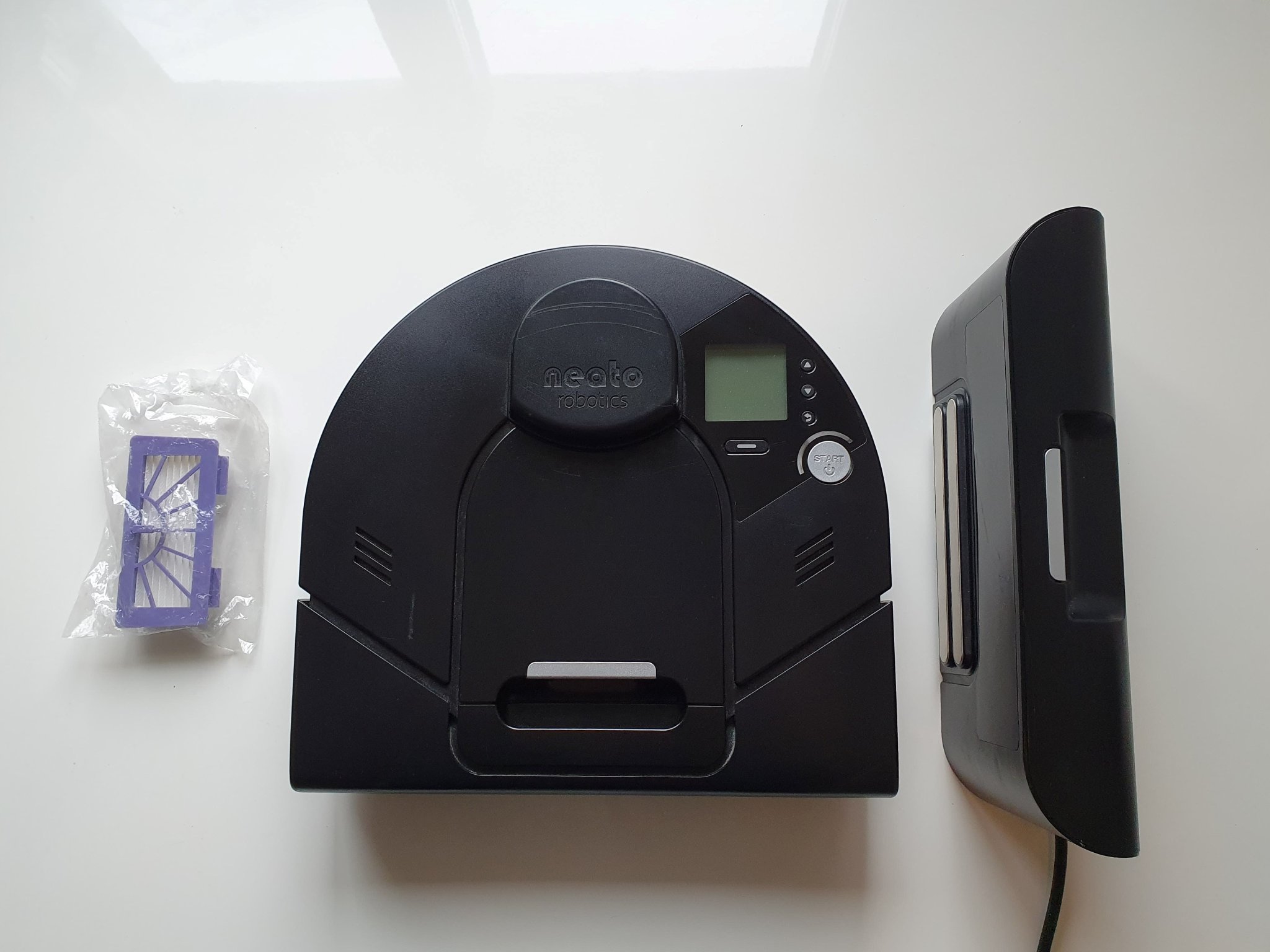 NEATO XV SIGNATURE, Robotdammsugare, Neato Robo.. (420062964 2 robotdammsugare för 499 kronor – Robotnyheter