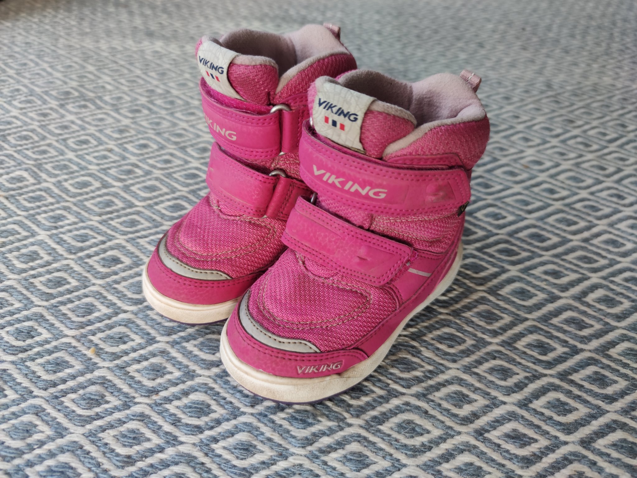 Viking skor söta storlek 23 rosa vikingskor känga vinterskor goretex Viking skor söta storlek 23 rosa vikingskor känga vinterskor goretex
