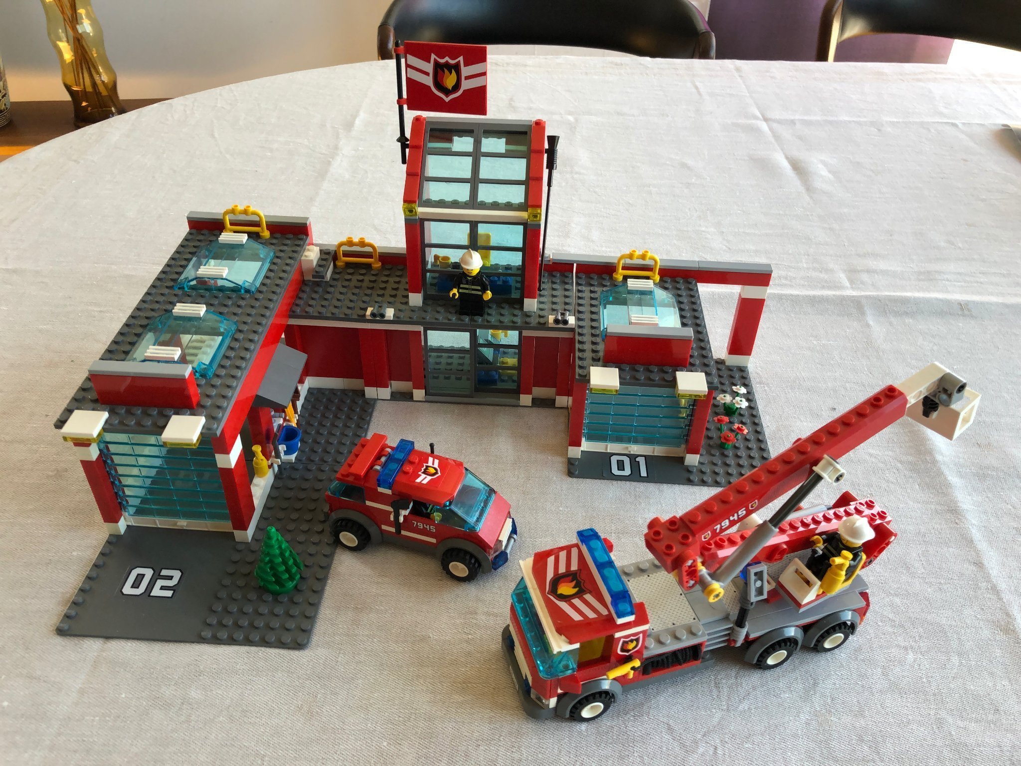 Lego City nr 7945 Brandstation från 2007