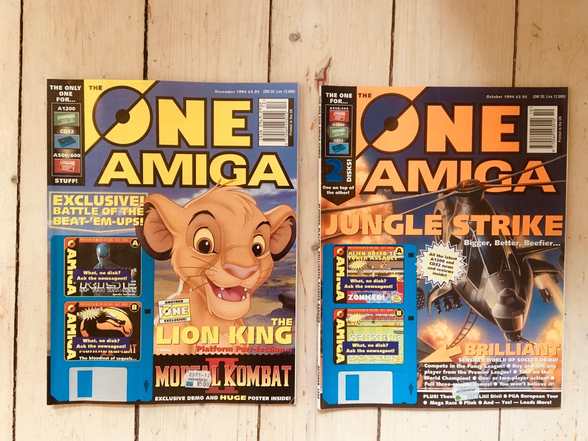 Två nummer av THE ONE AMIGA från 1994