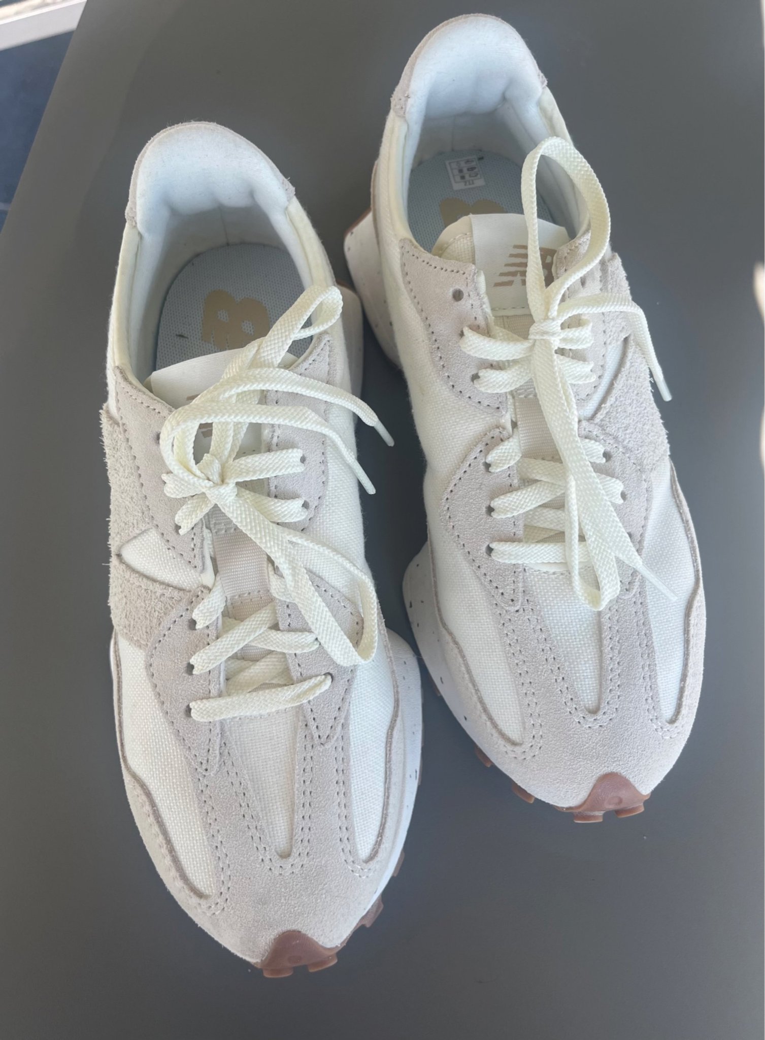 Se produkter som liknar New Balance 327 strl 37 Nya p Tradera
