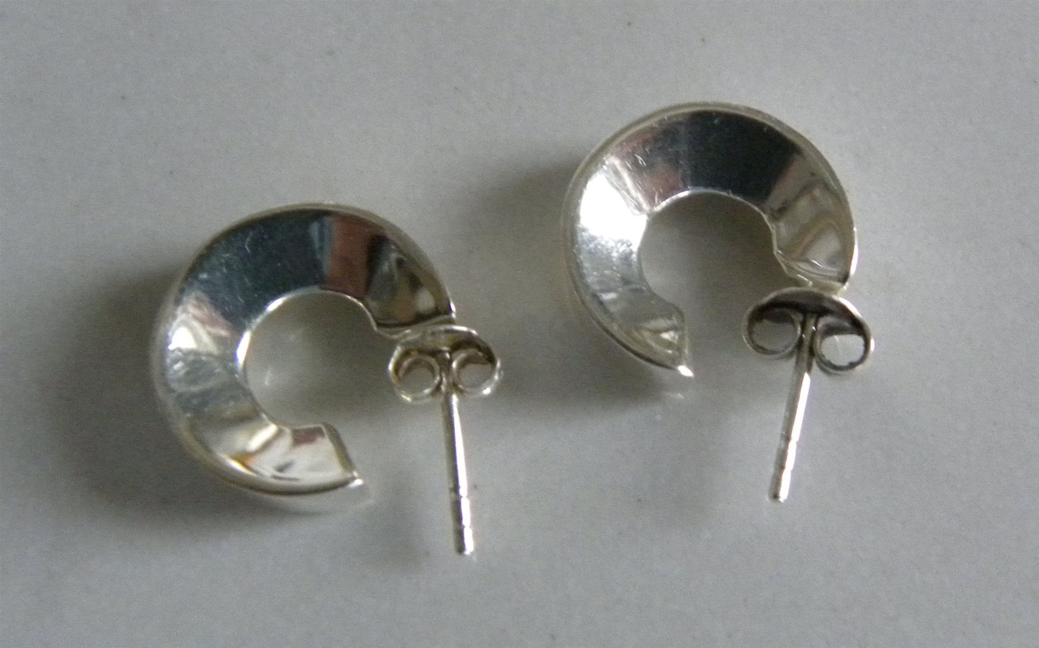 snygga örhängen silver snygga örhängen silver