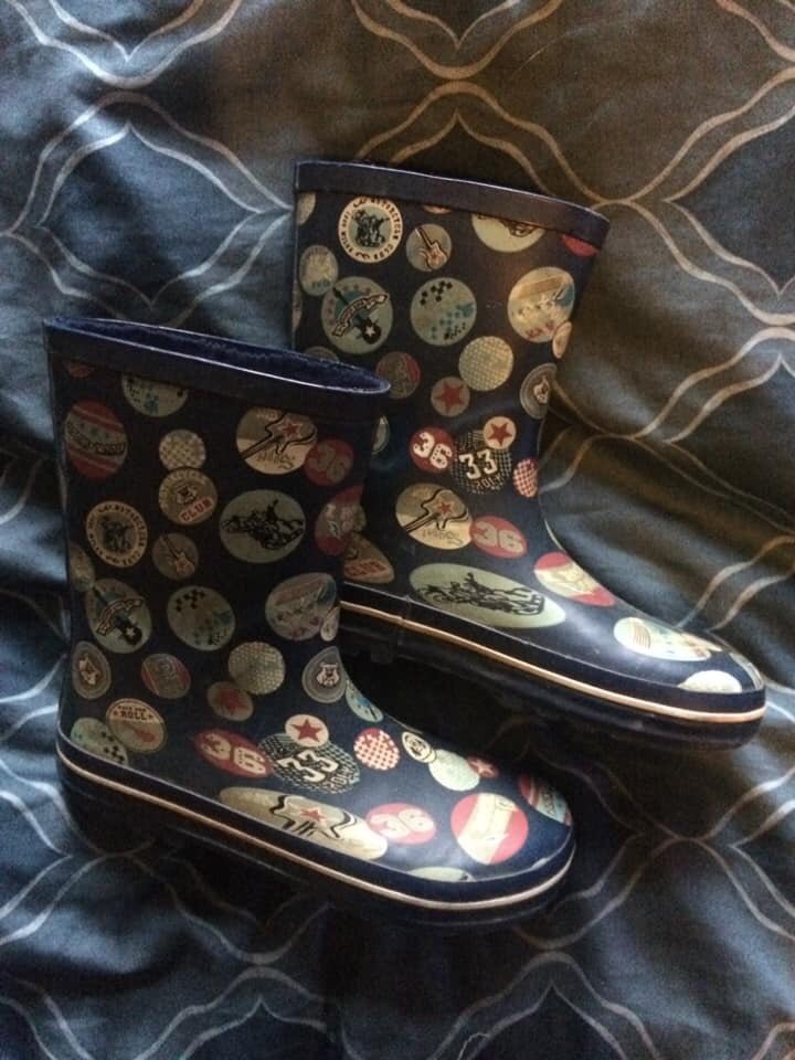 Gummistövlar regnstövlar i vintage rock retro s.. (382295782 Gummistövlar regnstövlar i vintage rock retro s.. (382295782