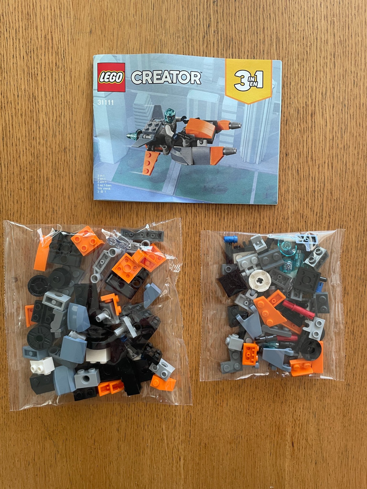 LEGO Creator Cyber Drone Space Exploration (31111-1)