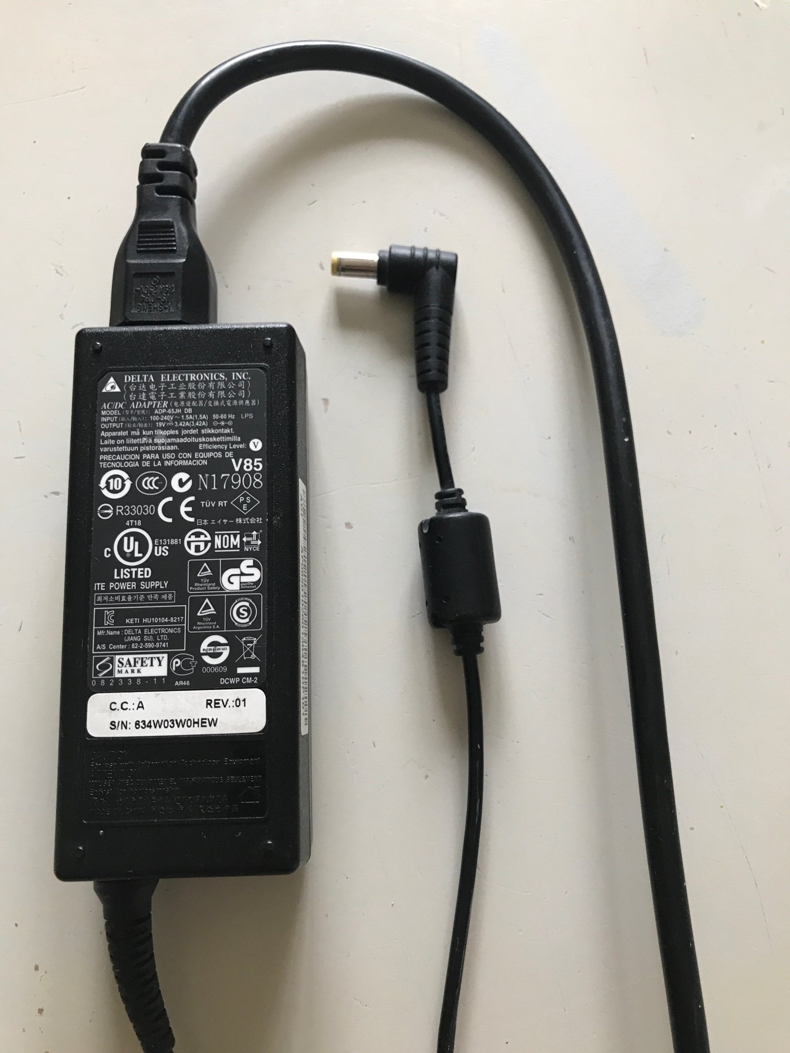 AC/DC adapter 19V 3,42A (394068670) ᐈ Köp på Tradera