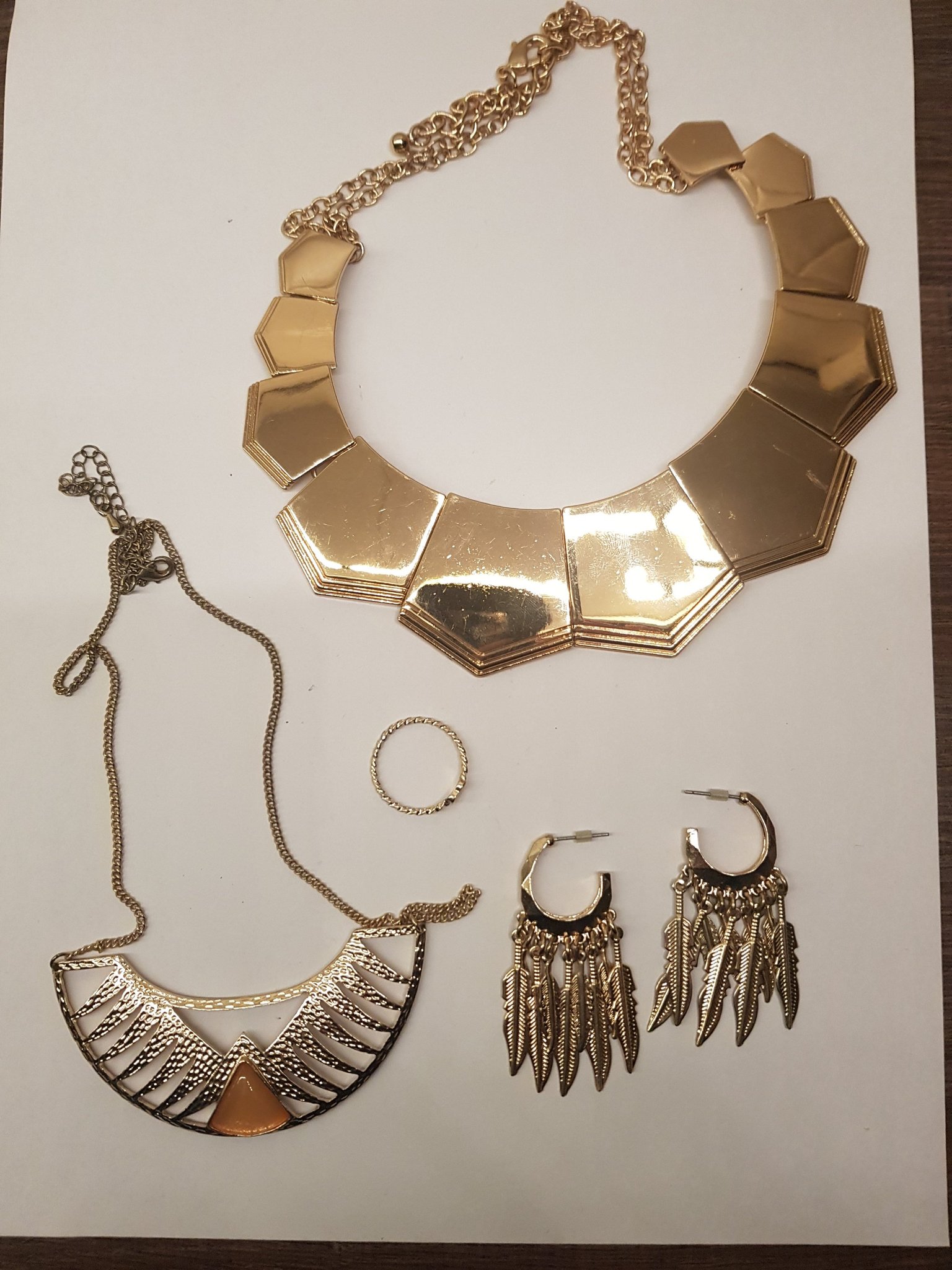 Paket Med Smycken Smyckeset Halsband Ring Orha 381146479 Á Kop Pa Tradera