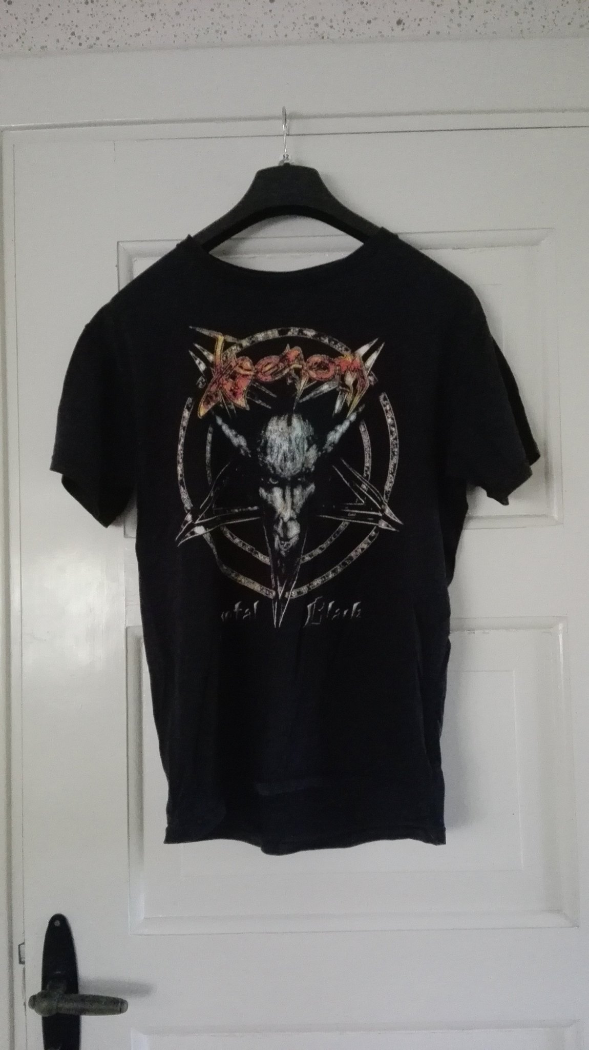 Svart t-shirt i stl L med Venom-tryck