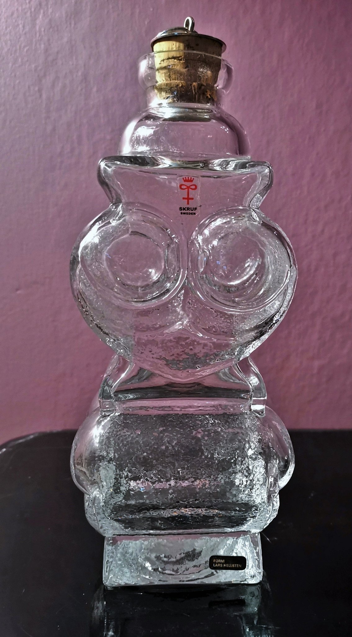 Vacker Art Konstglas Karaff formgiven av Lars Helsten Skruf glasbruk