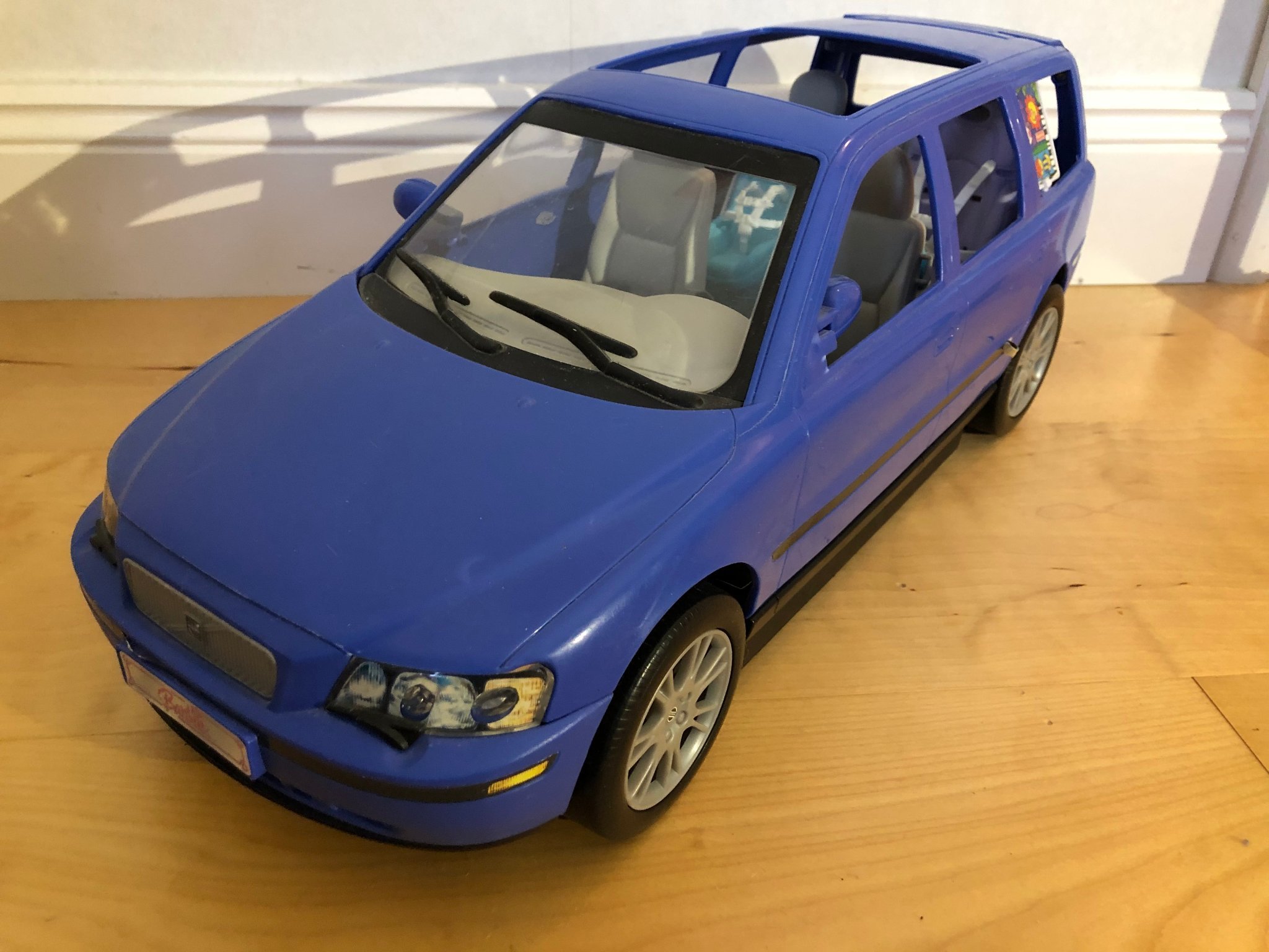 barbie volvo