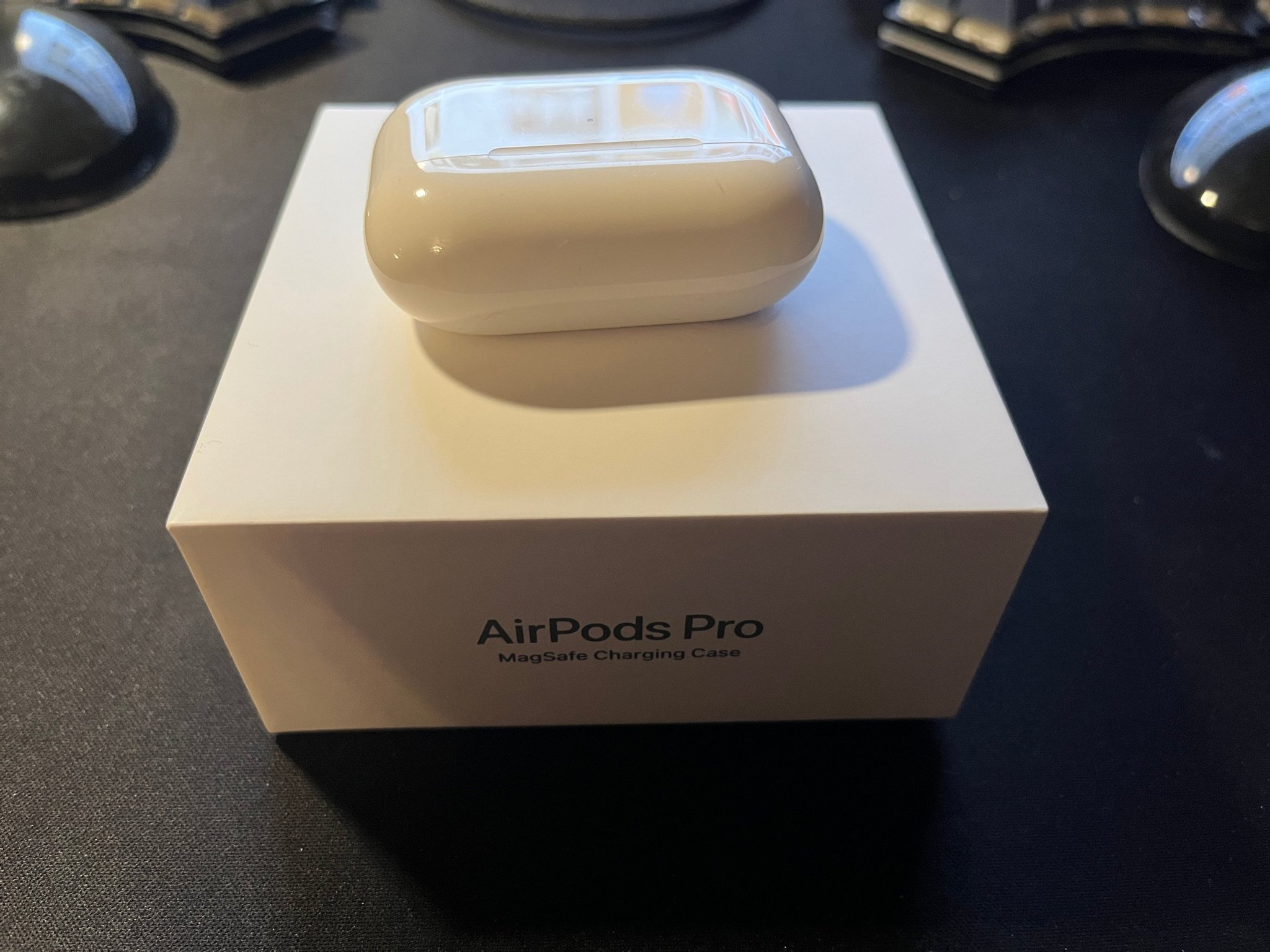 AirPods Pro med MagSafeladdningsetui (2021, 1st gen)