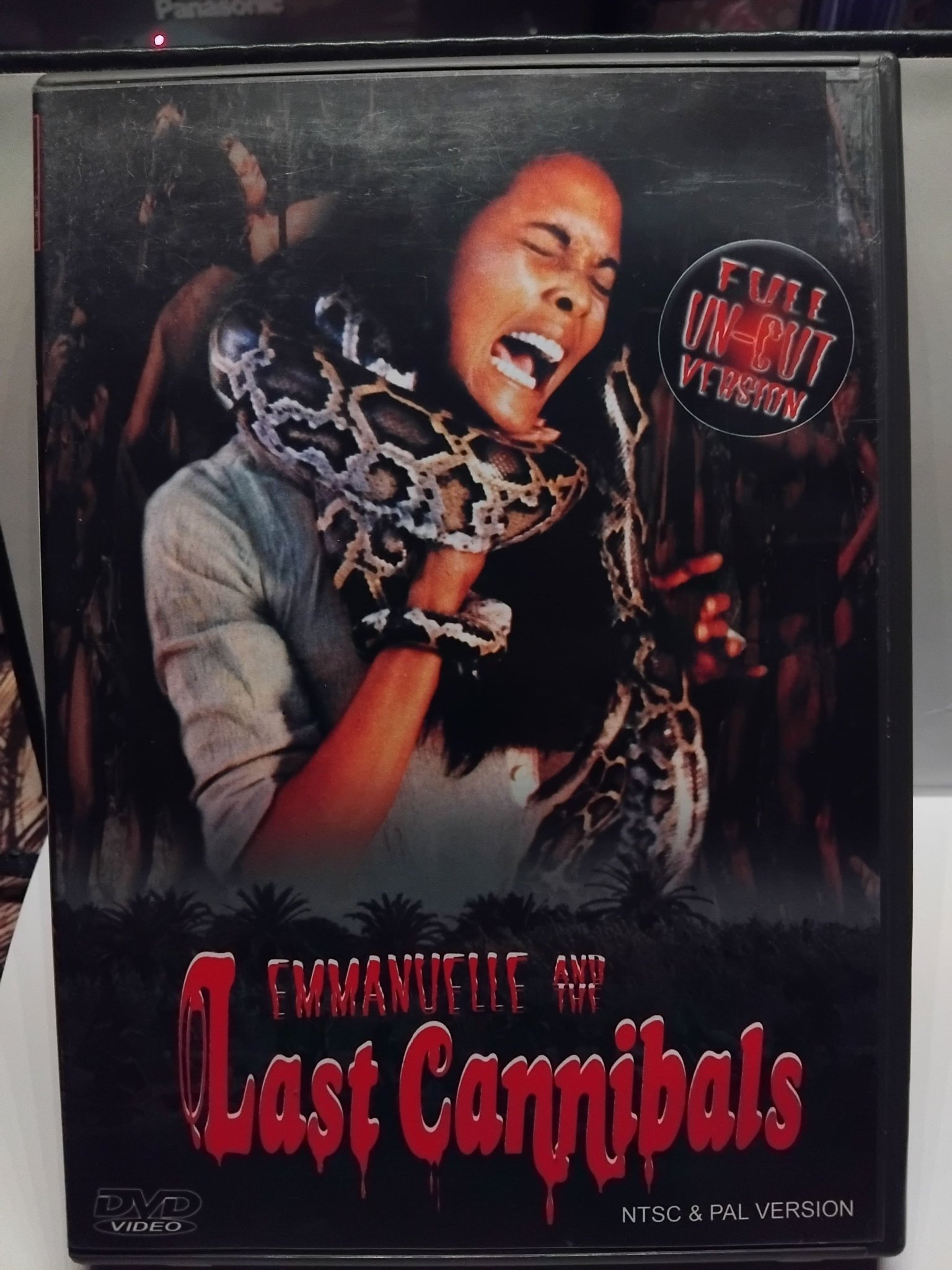輸入盤　DVD　EMANUELLE AND THE LAST CANNIBALS Amazon.com: Emanuelle and the Last Cannibals (Limited Edition