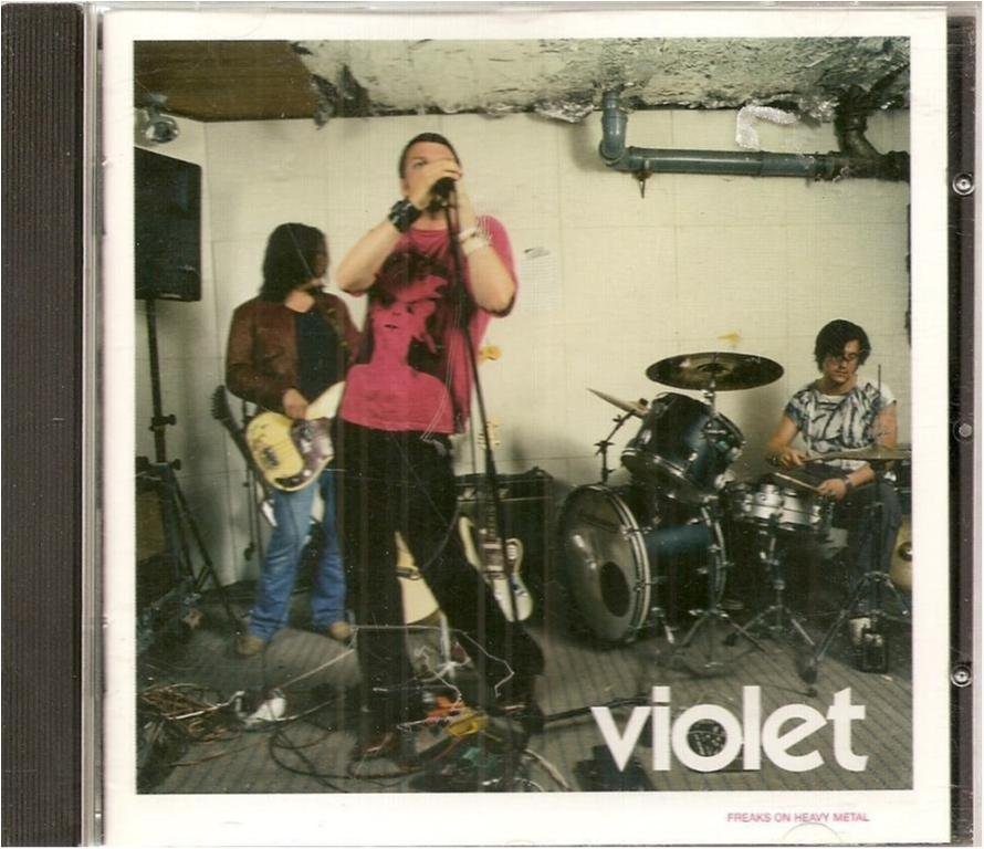 VIOLET -FREAKS ON HEAVY METAL