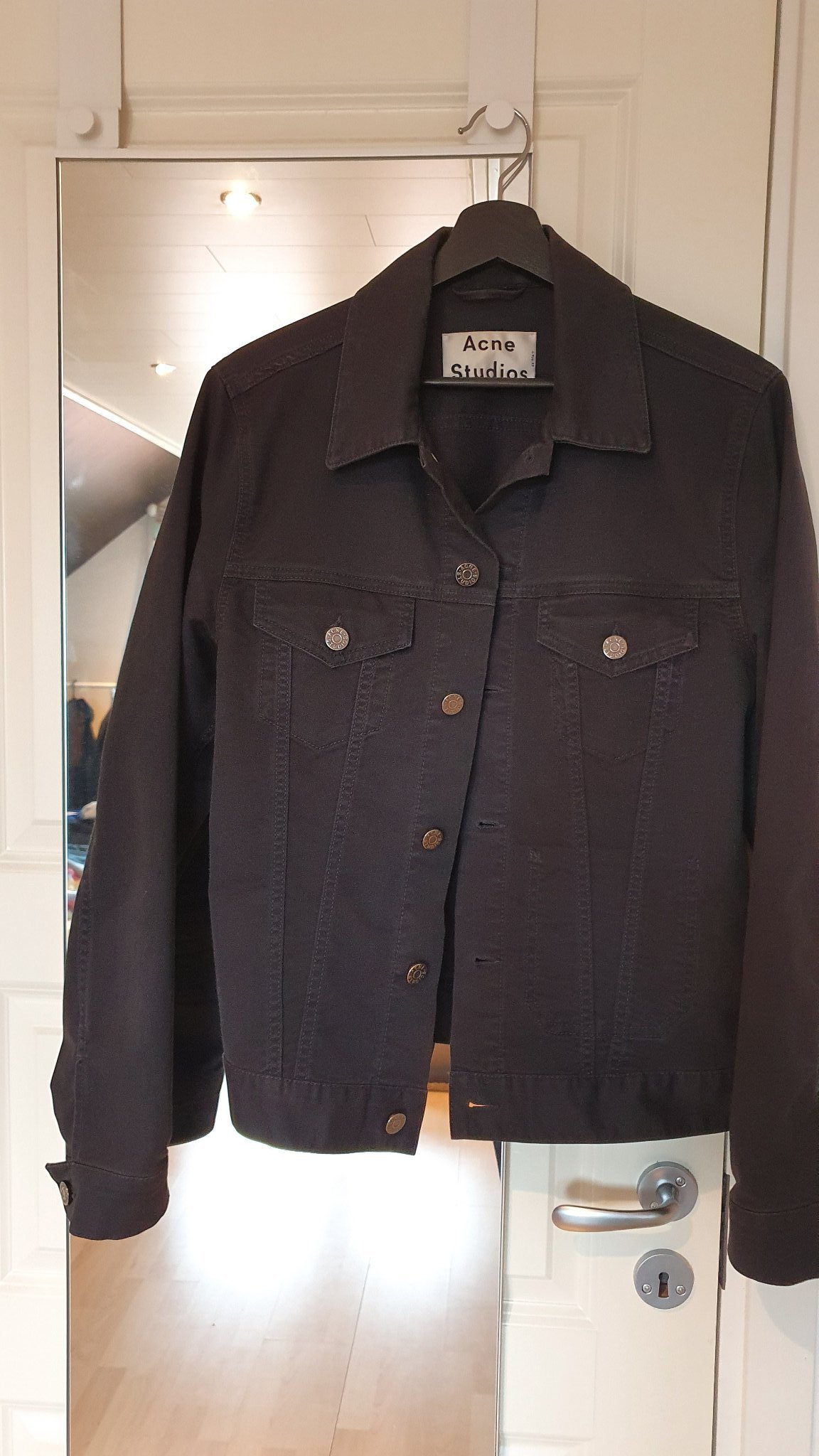 Jeansjacka Acne Studios (391272098) ᐈ Köp på Tradera Jeansjacka Acne Studios (391272098) ᐈ Köp på Tradera