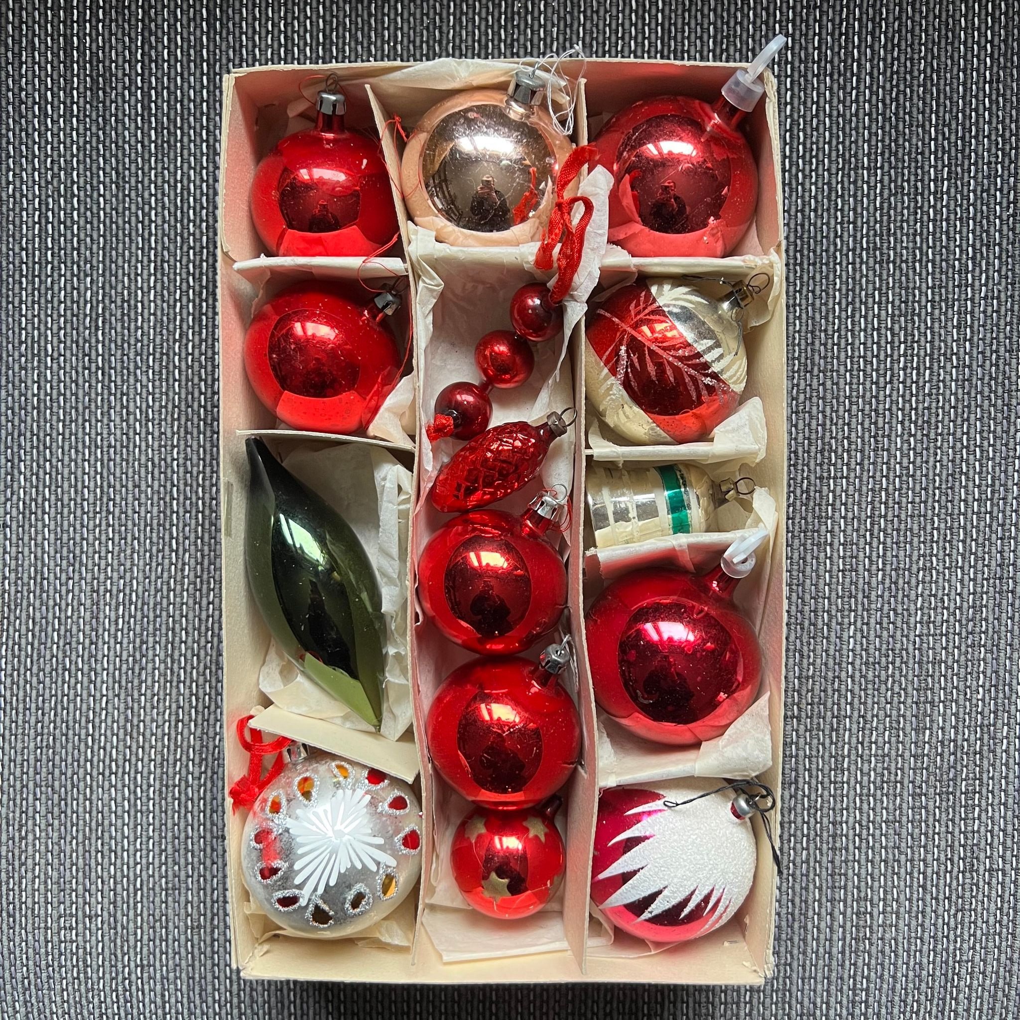 Retro julgranskulor i glas • Antika Julkulor Ju.. Köp på Tradera