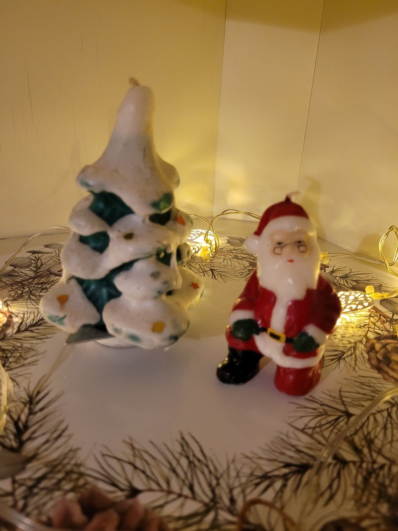 Äldre Julljus Julgran tomte ljustomte Julprydna.. Köp på Tradera