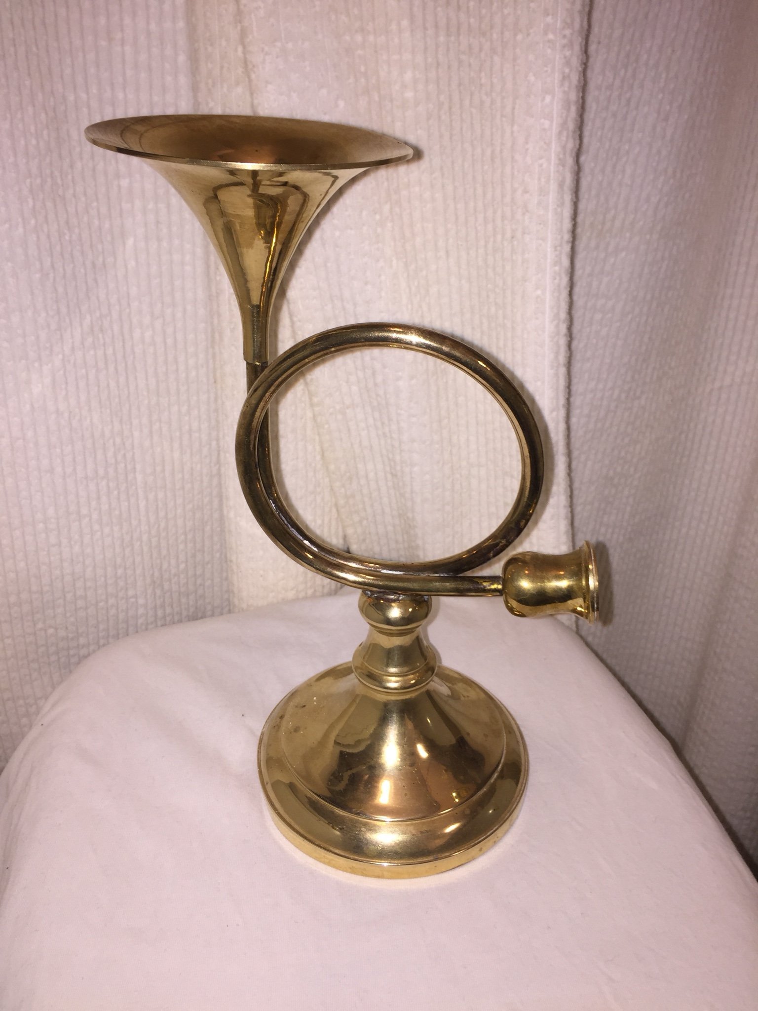 Ljusstake trumpet mässing Ljusstake trumpet mässing