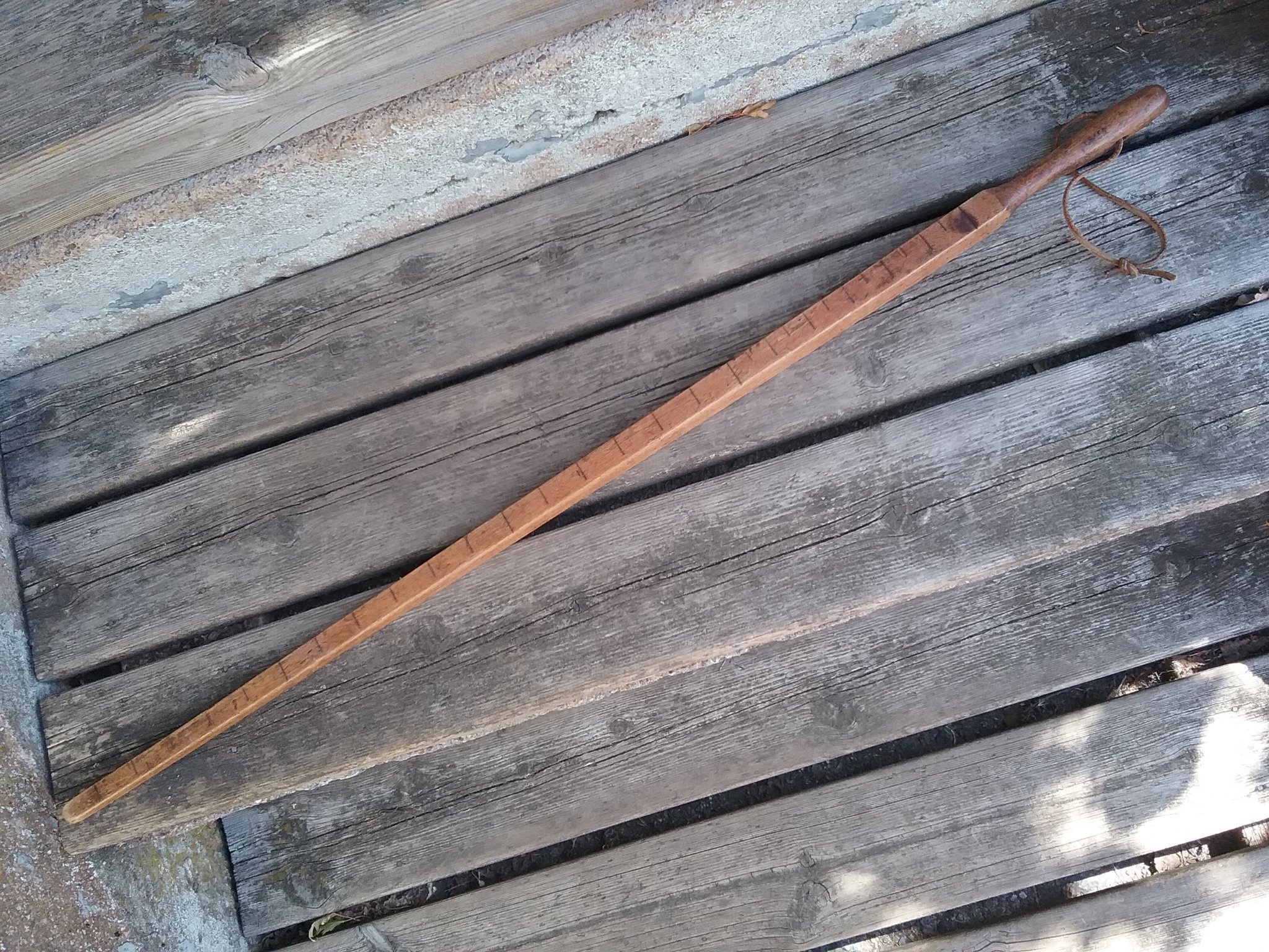 Mätsticka Måttstock i trä / vintage / shabby / retro / allmoge / sömnad
