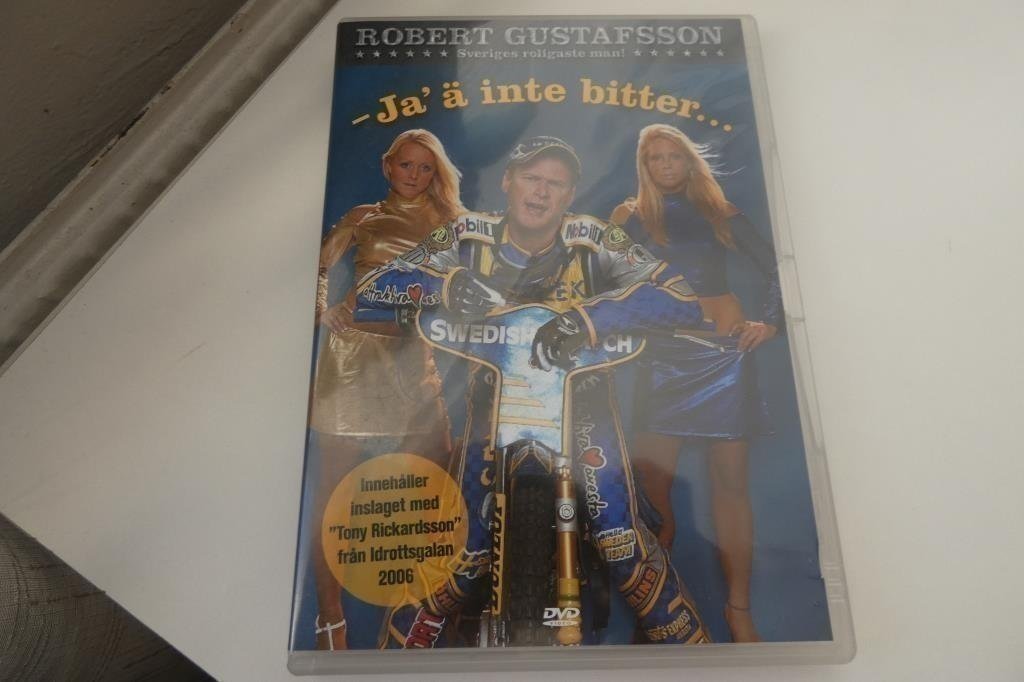 JA Ä INTE BITTER - ROBERT GUSTAFSSON (2143)