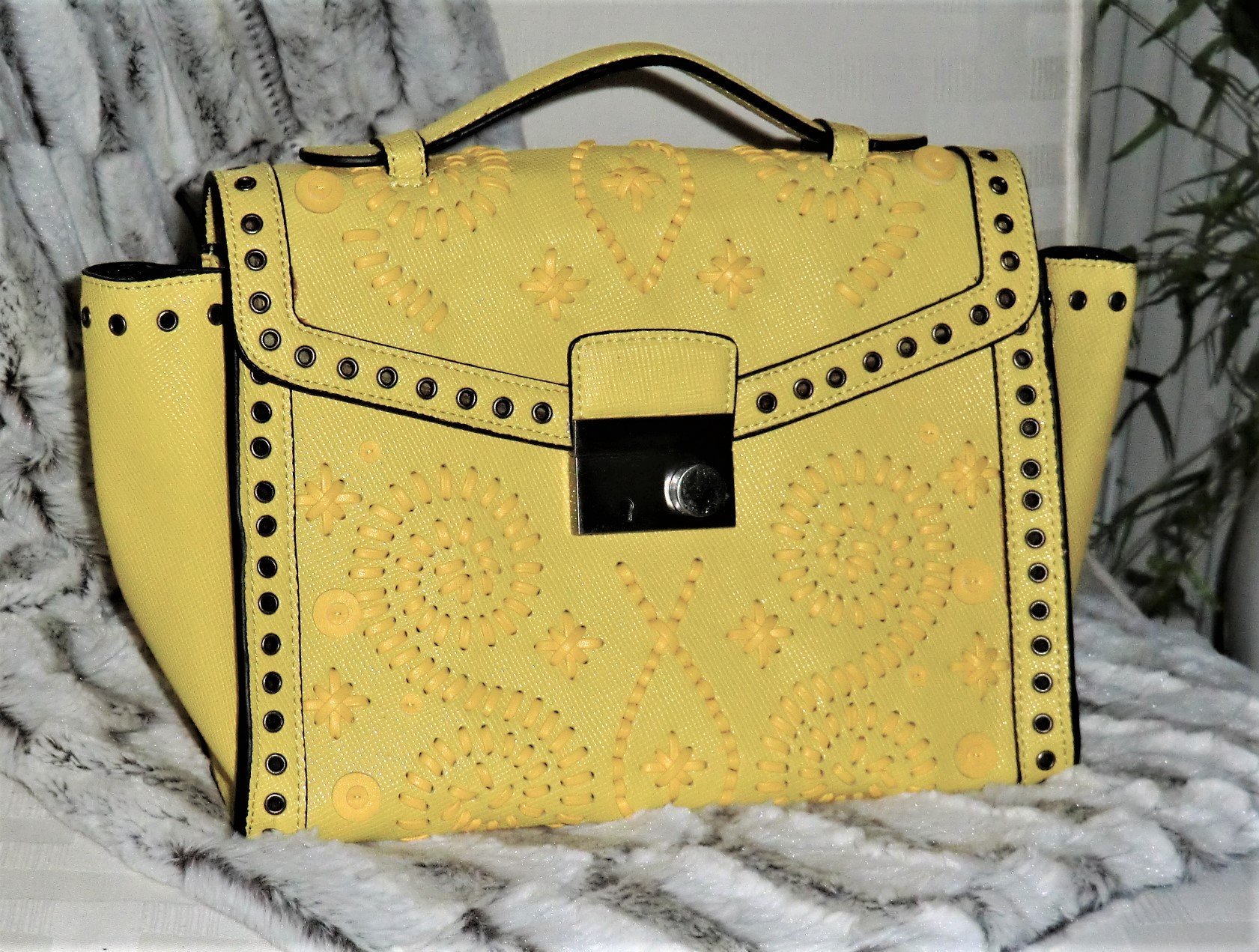 Underbar Färgglad väska Crossbody med snygga detaljer Underbar Färgglad väska Crossbody med snygga detaljer