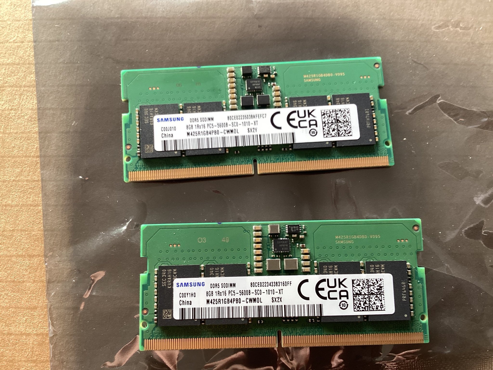 2 st Samsung 8GB DDR5 SODIMM - 1kr | Köp på Tradera (718383264)