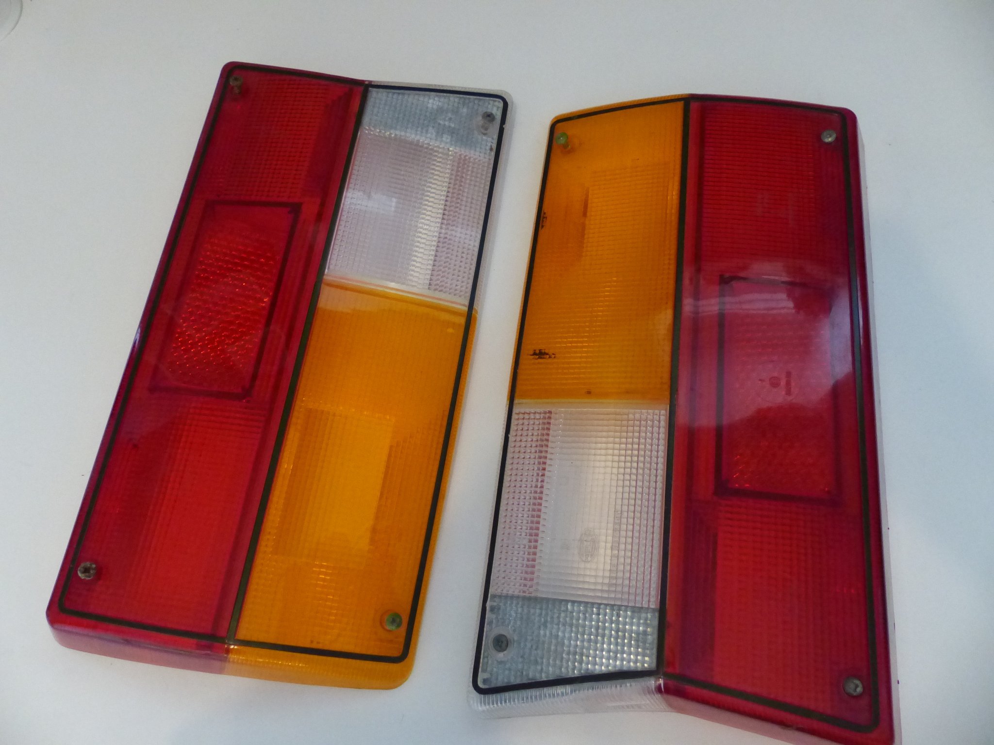 SAAB 99 Baklampsglas