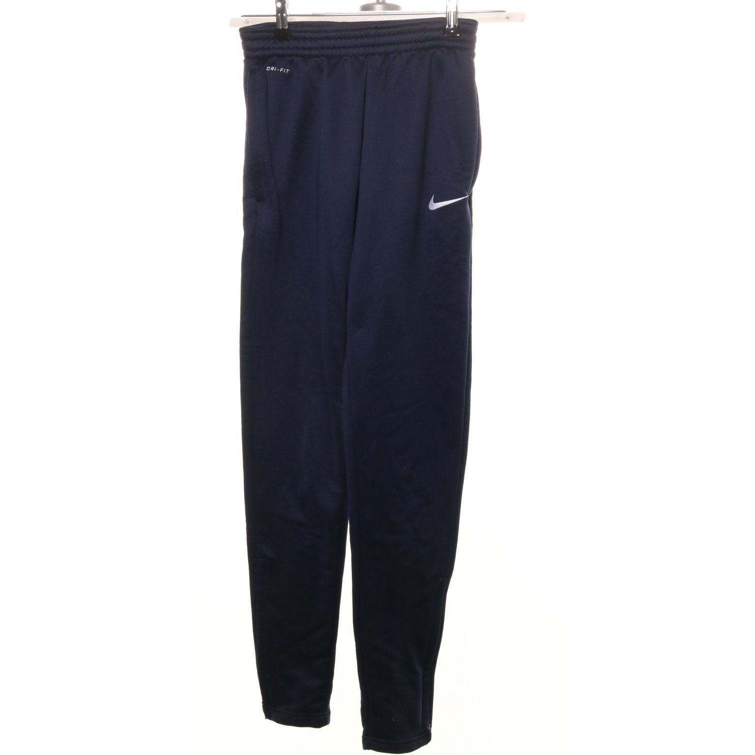 Nike Dri Fit, Träningsbyxor, Strl: 147 158, SvartFlerfärgad Nike Dri Fit, Träningsbyxor, Strl: 147 158, SvartFlerfärgad