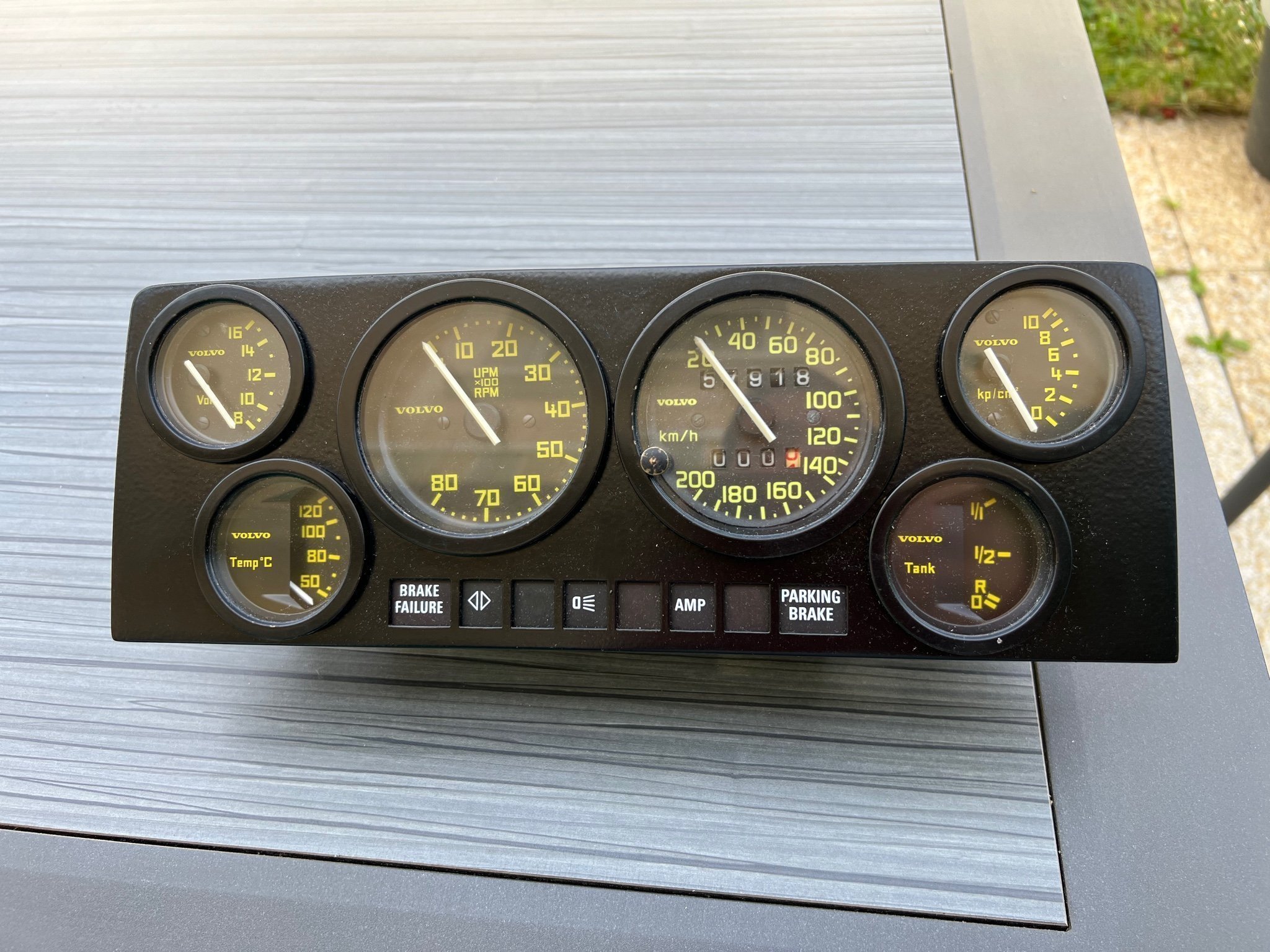 Volvo 240 GT Rsport instrument