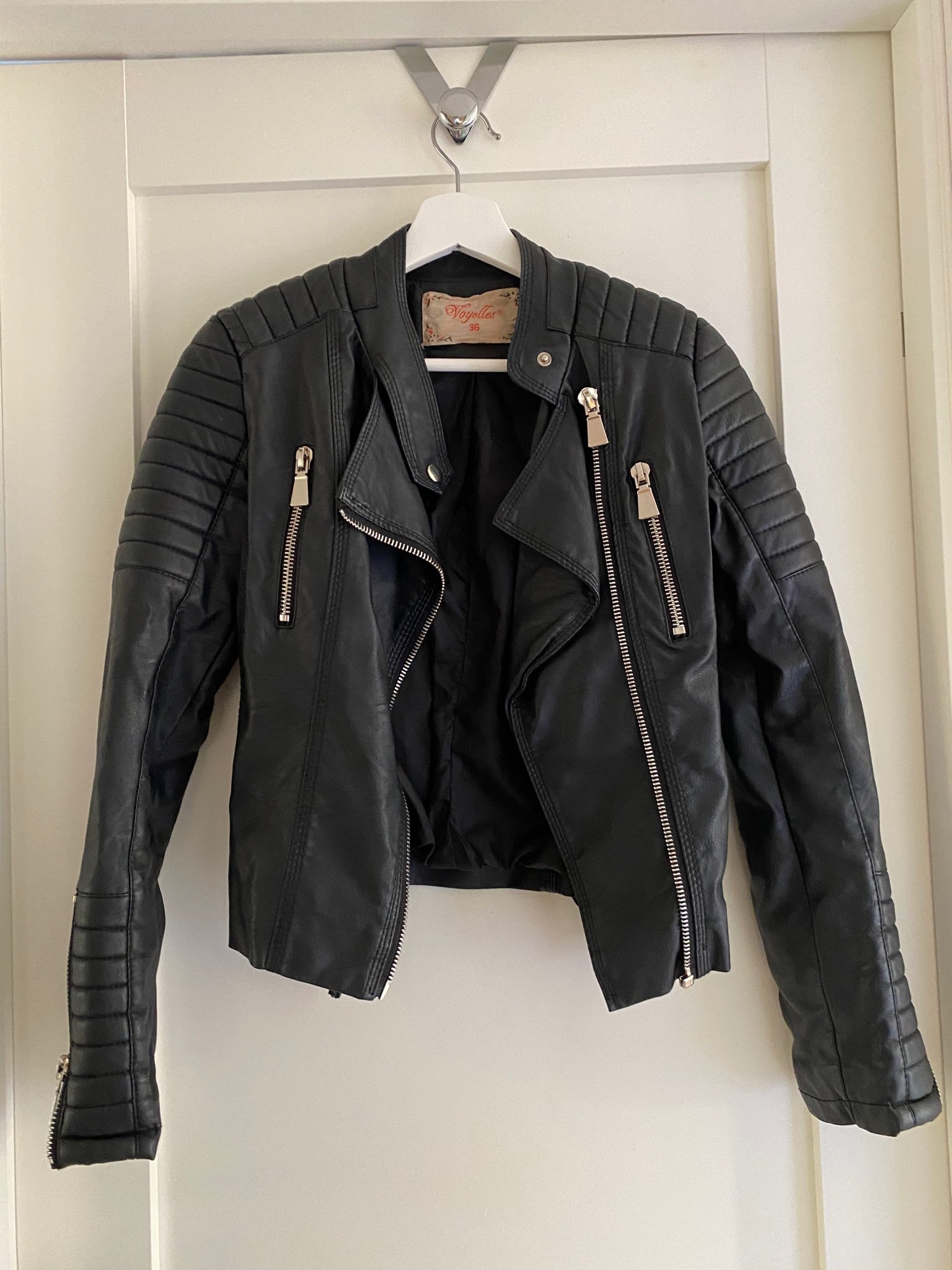Chiquelle Moto Jacket storlek 36 skinnjacka Chiquelle Moto Jacket storlek 36 skinnjacka