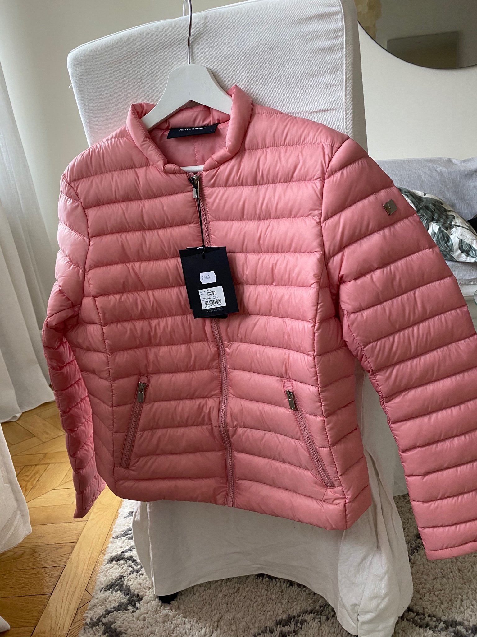 Tunn dunjacka Peak Performance Dam storlek L Tunn dunjacka Peak Performance Dam storlek L